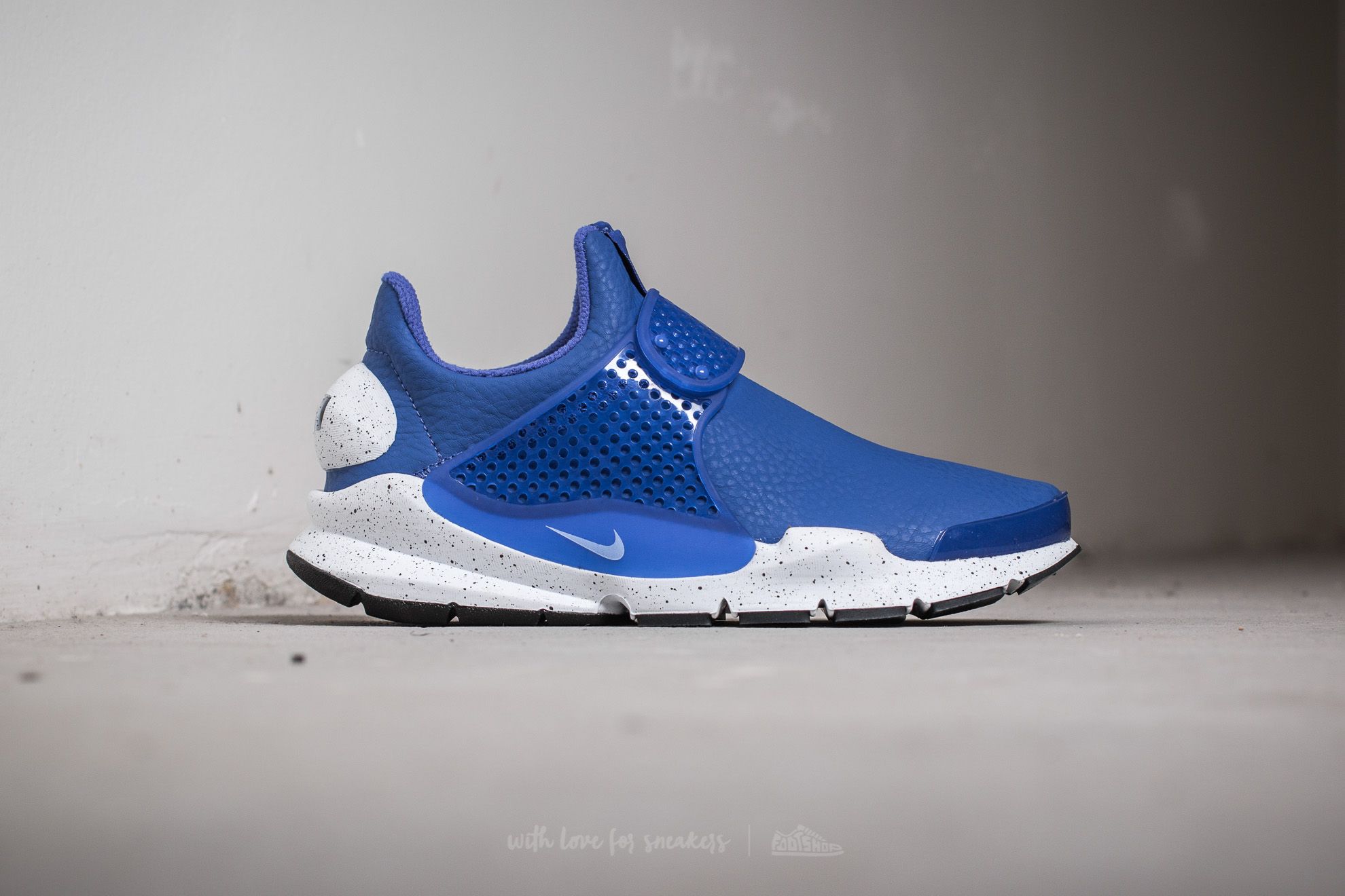 Дамски кецове и обувки Nike Wmns Sock Dart Premium Paramount Blue/ White-Black