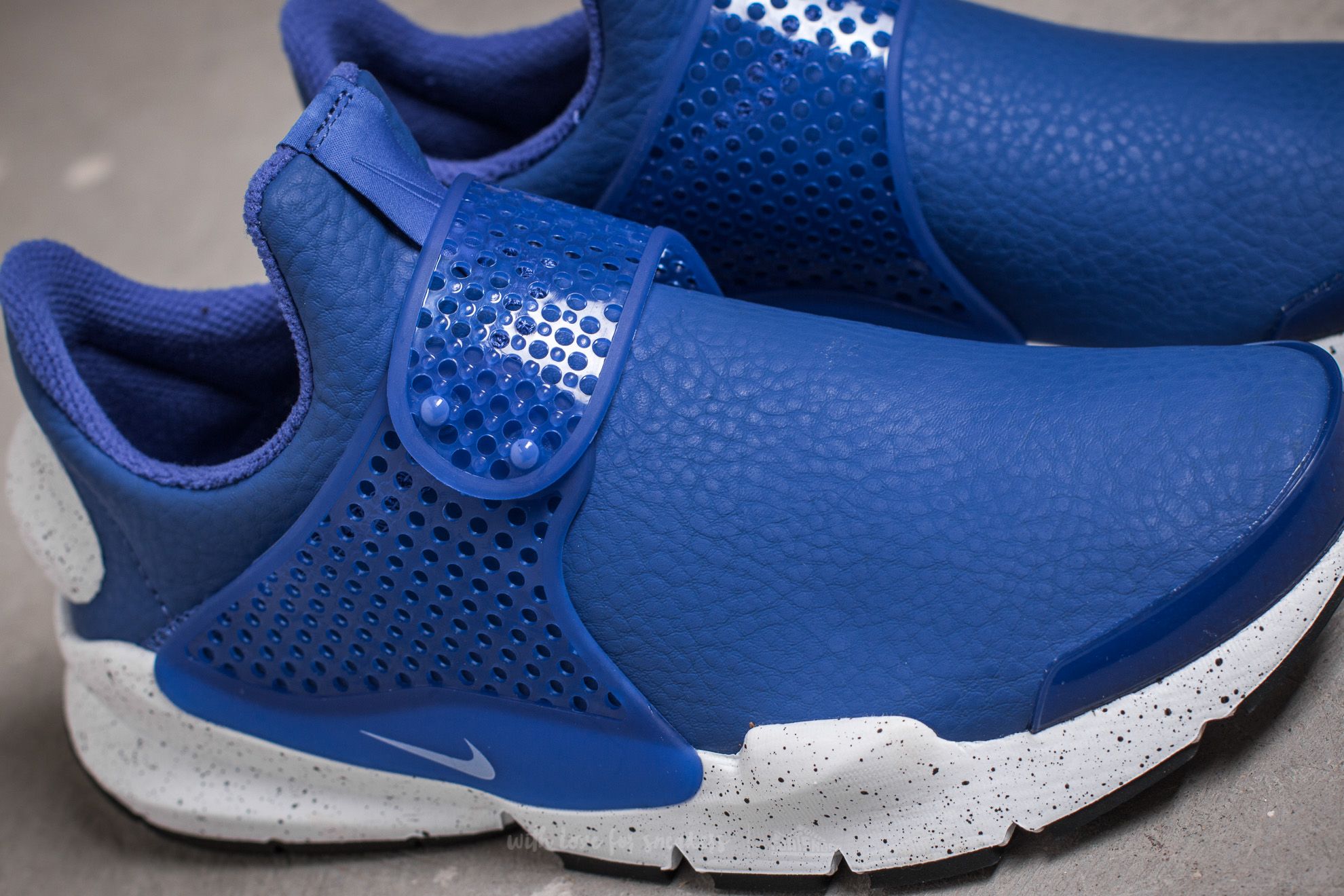 Дамски кецове и обувки Nike Wmns Sock Dart Premium Paramount Blue/ White-Black