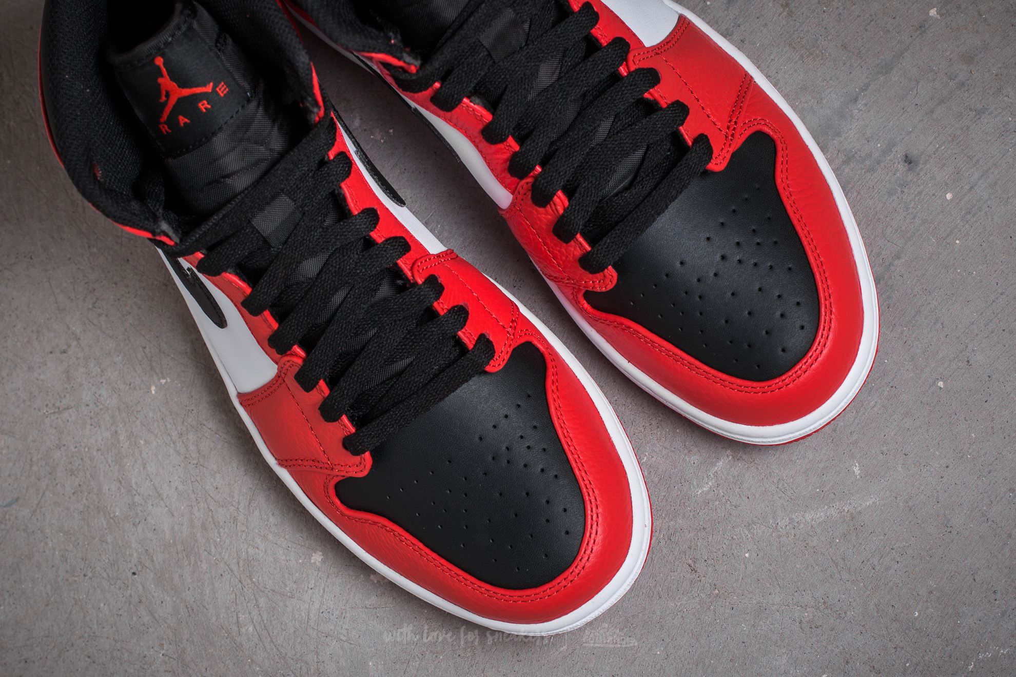 air jordan men's 1 retro high air max orange stores