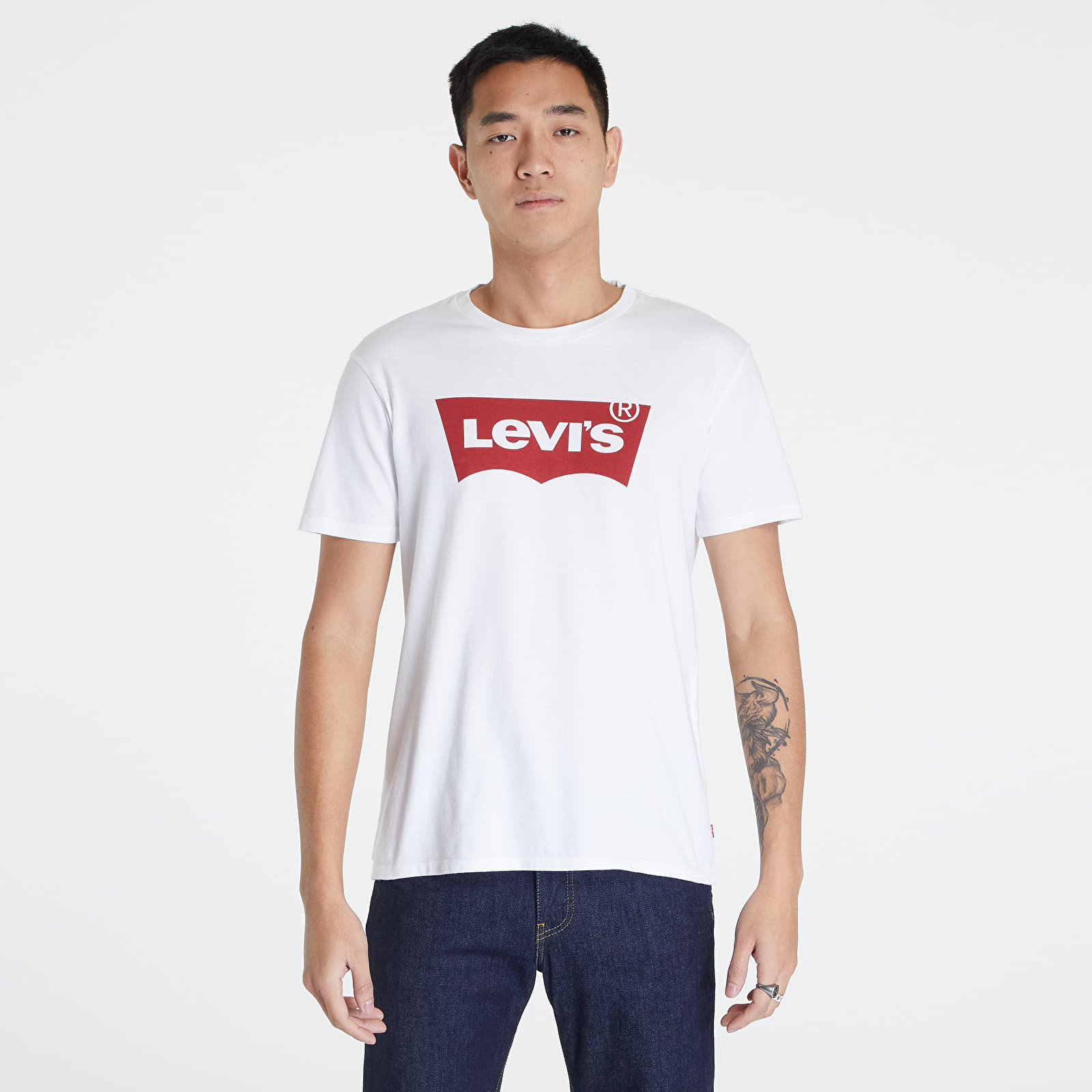 Tricouri Levi's® Graphic Satin Neck H215 Tee White