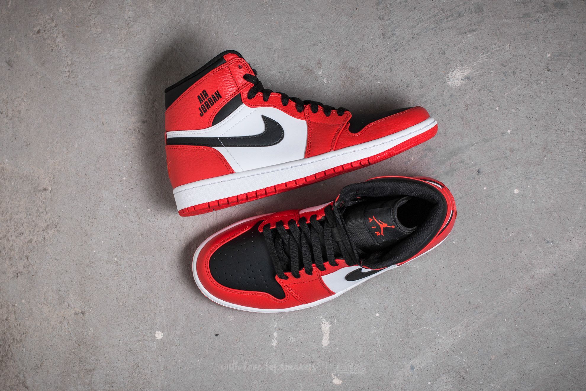 Women s shoes Air Jordan 1 Retro High BG Max Orange Max Orange
