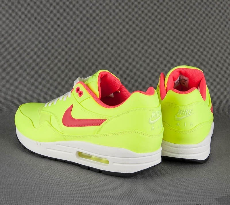 Schuhe Nike Air Max 1 Premium QS Magista Volt Footshop