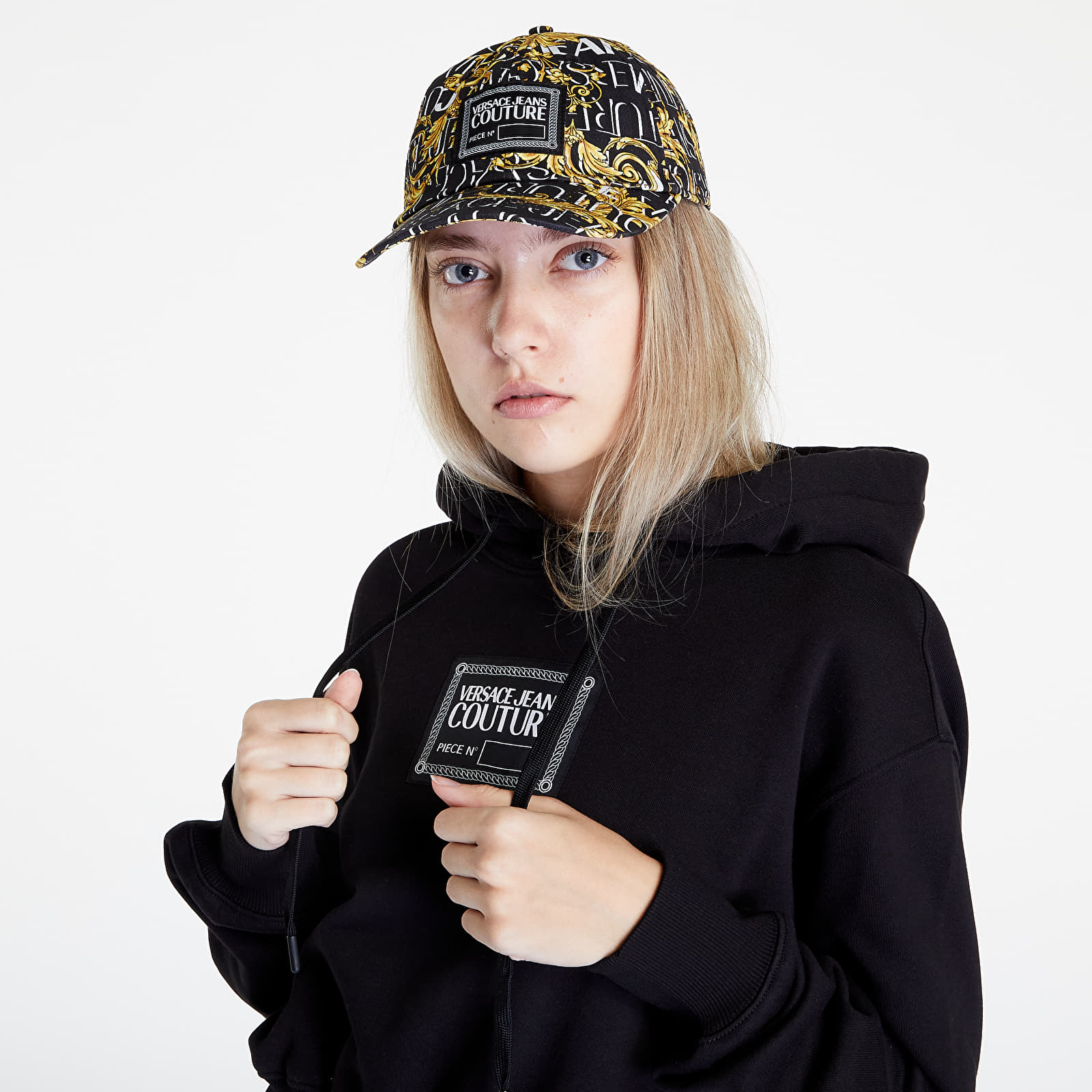Mikiny a svetre Versace Jeans Couture O Piece Nr Label Sweatshirt Black