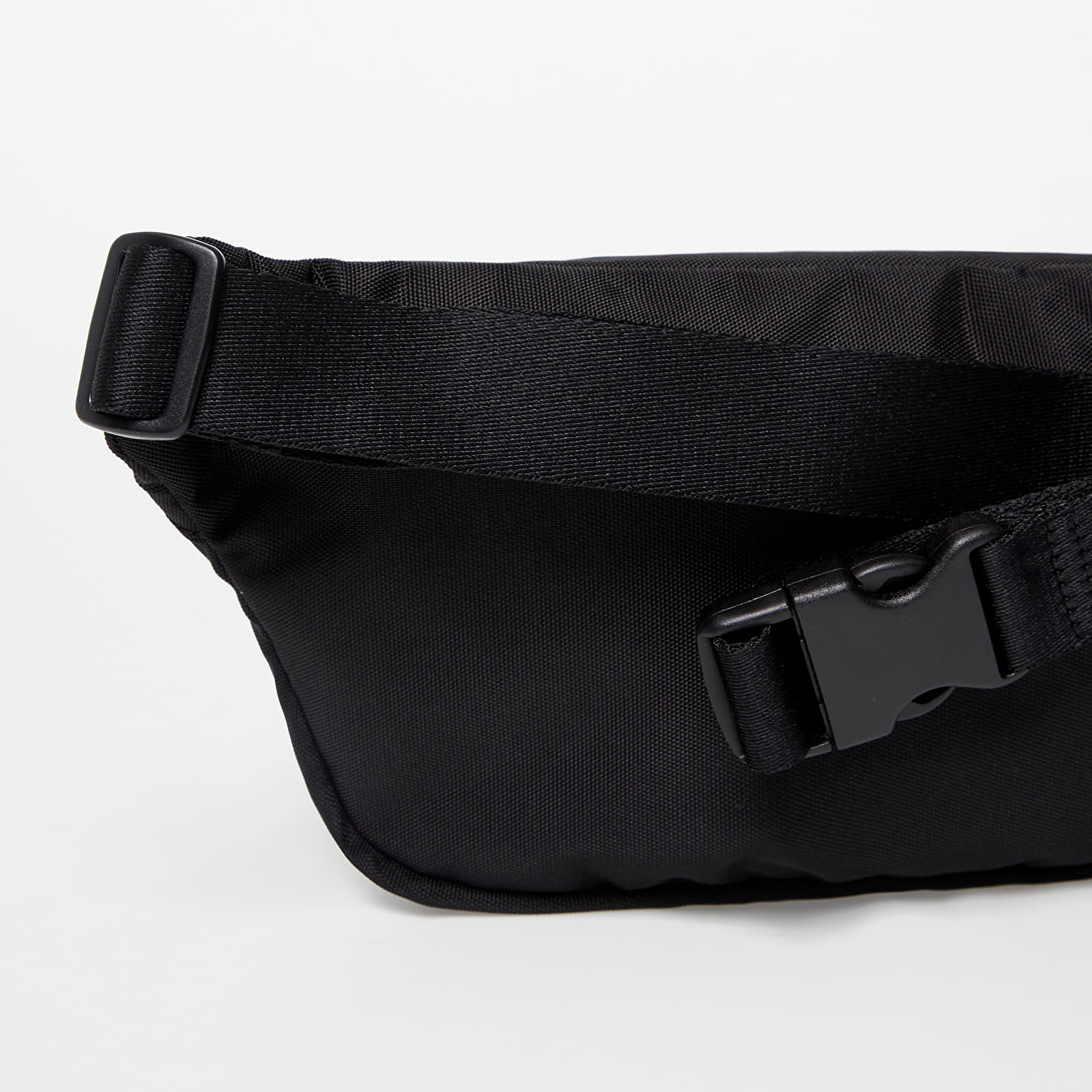 Övtáskák Tommy Jeans Essential Bumbag Black