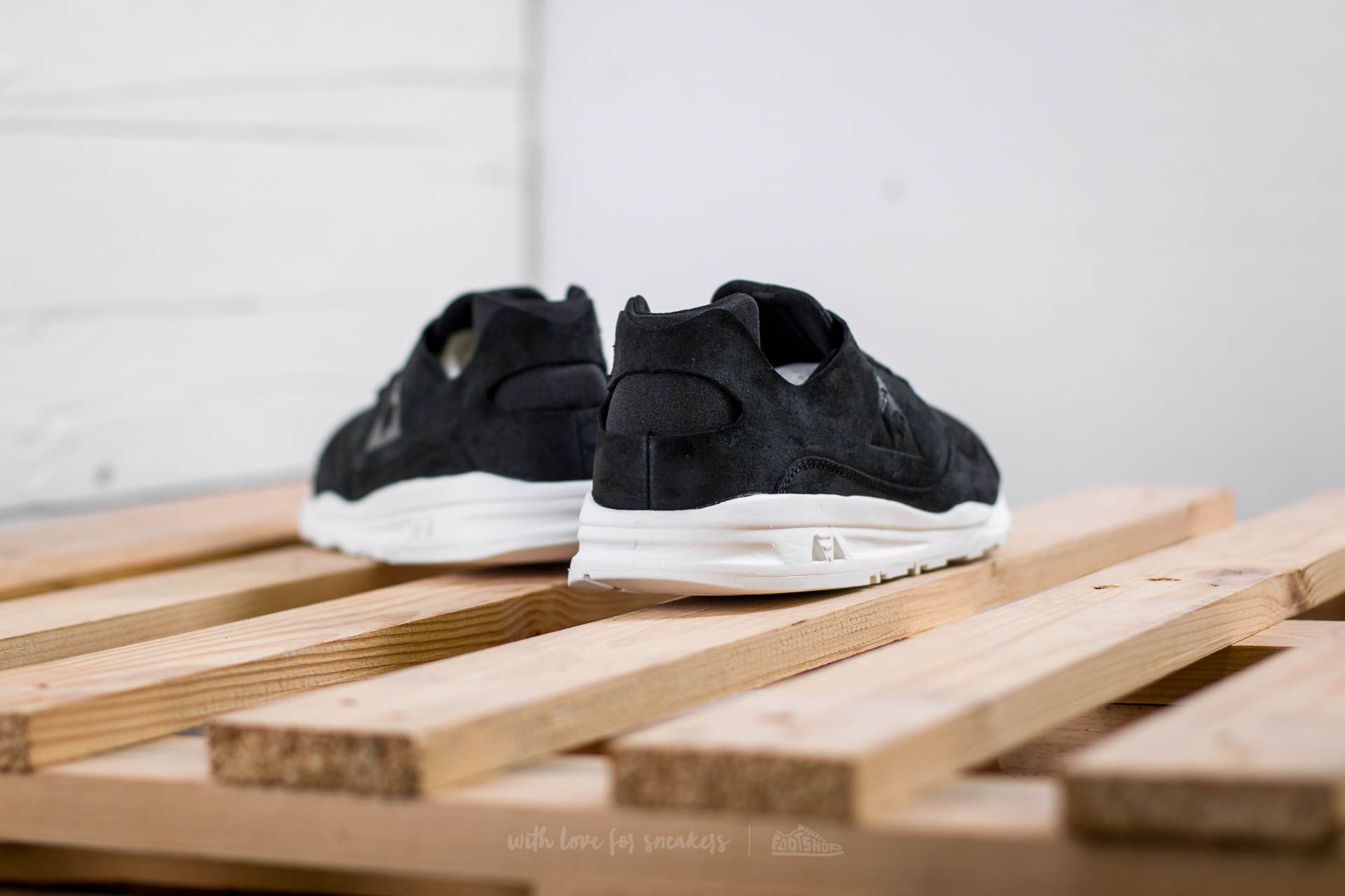 Férfi cipők le coq sportif LCS R Pure Mono Luxe Black