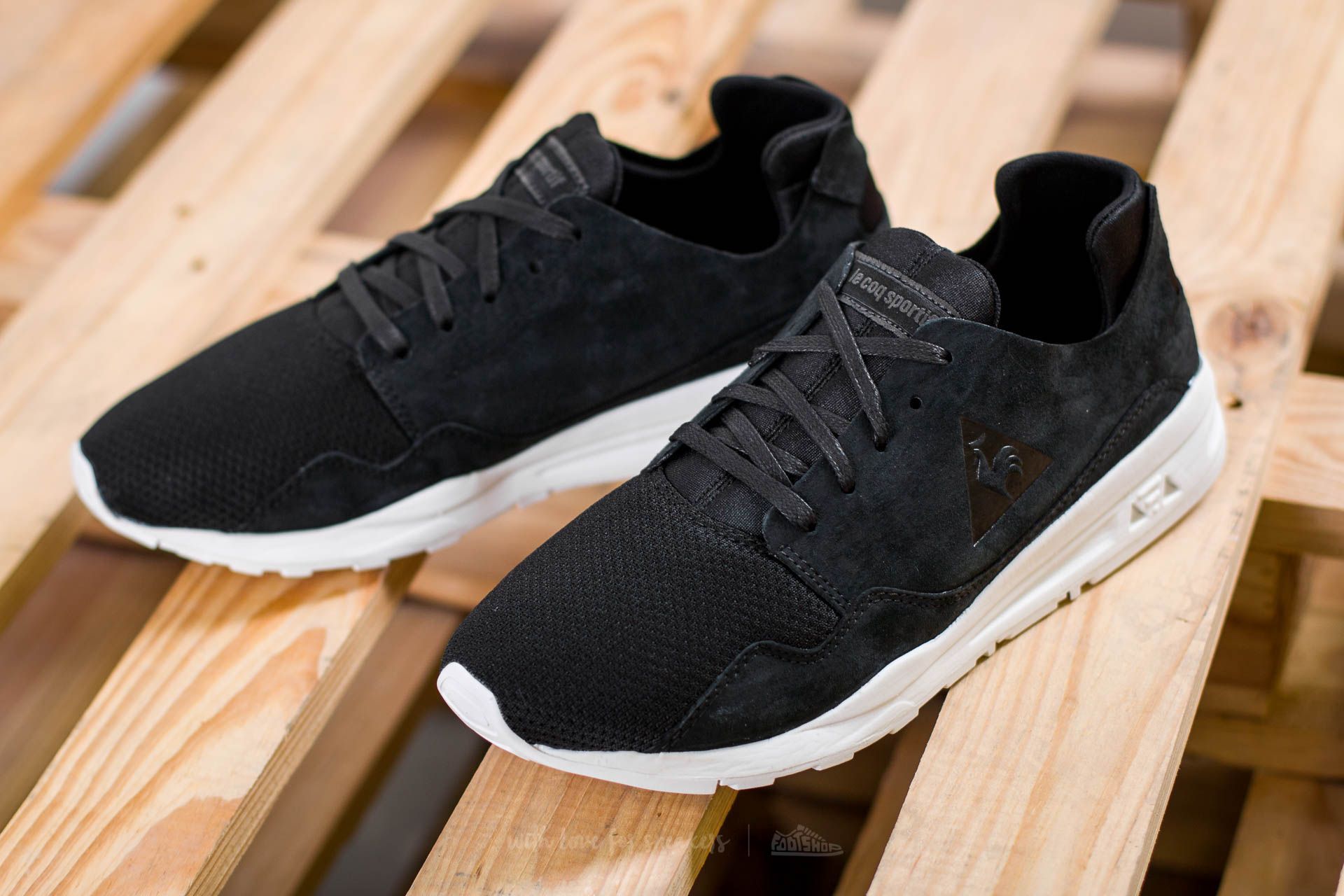 le coq sportif lcs r 1300 homme or Cinosural International School