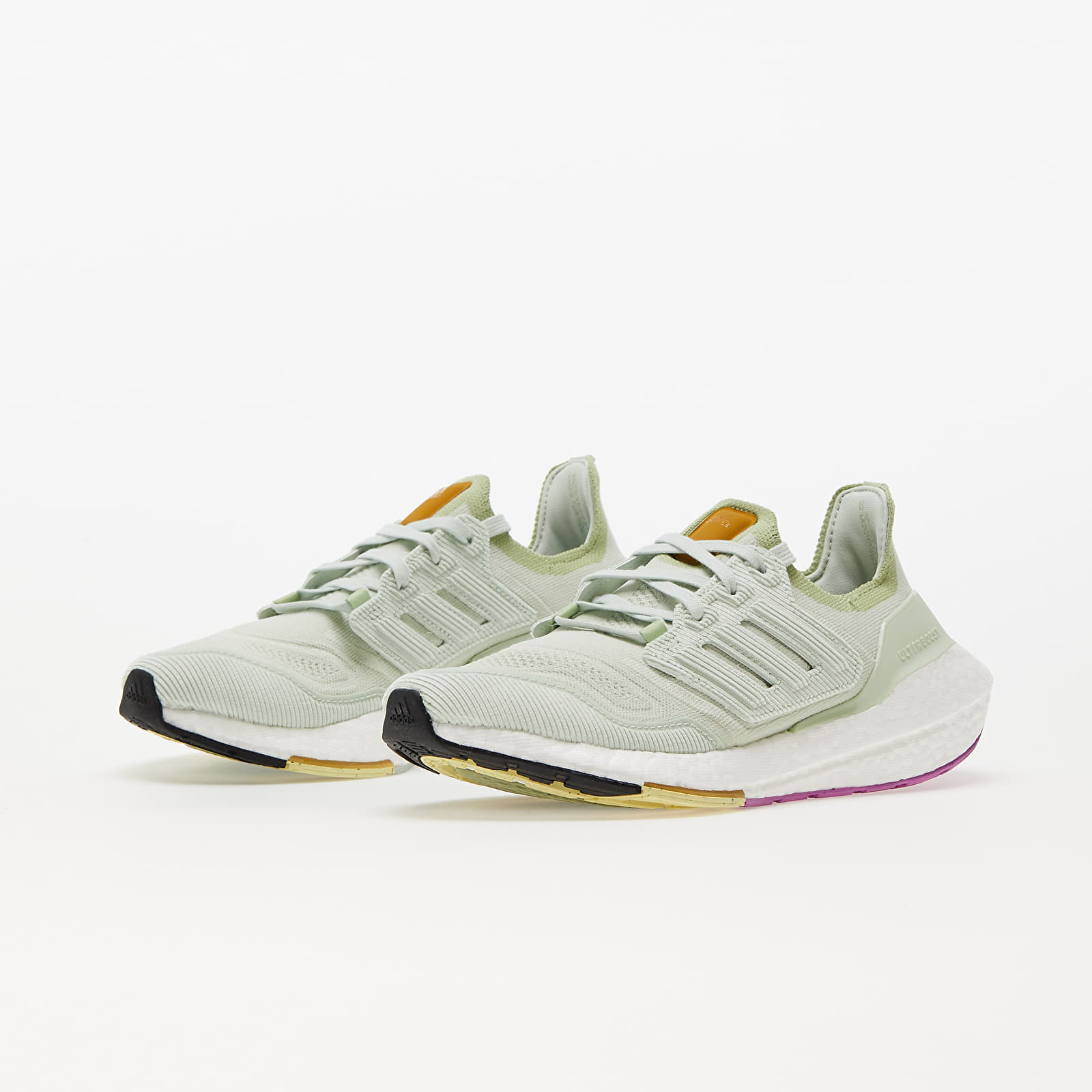 Women s shoes adidas UltraBOOST 22 W Linen Green Linen Green