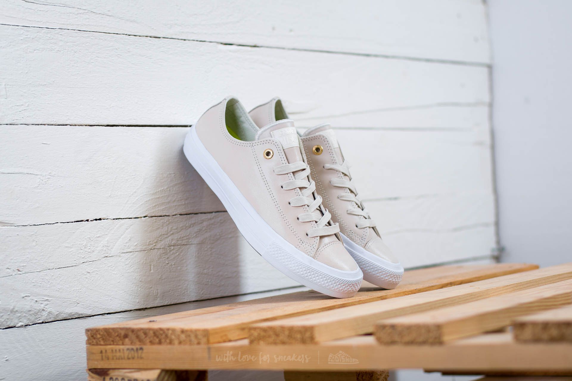 Sieviešu apavi Converse Chuck Taylor All Star II Ox Buff/ Buff/ White