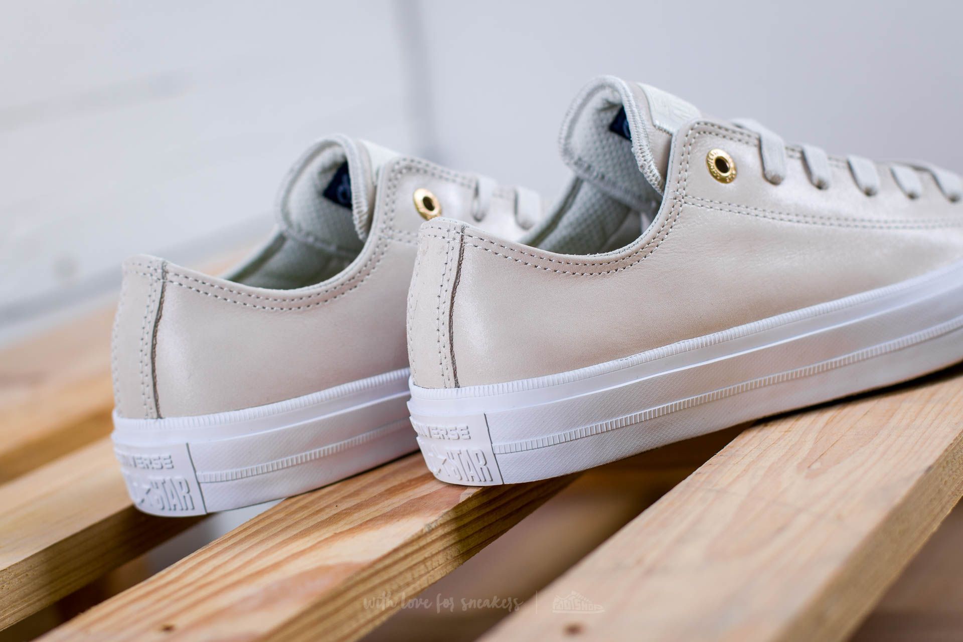 Sieviešu apavi Converse Chuck Taylor All Star II Ox Buff/ Buff/ White