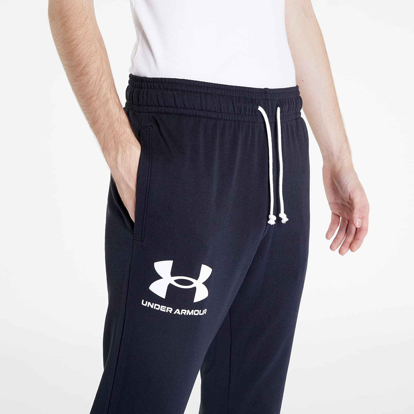 Pantaloni Under Armour Rival Terry Jogger Black/ Onyx White - 1 | YEO