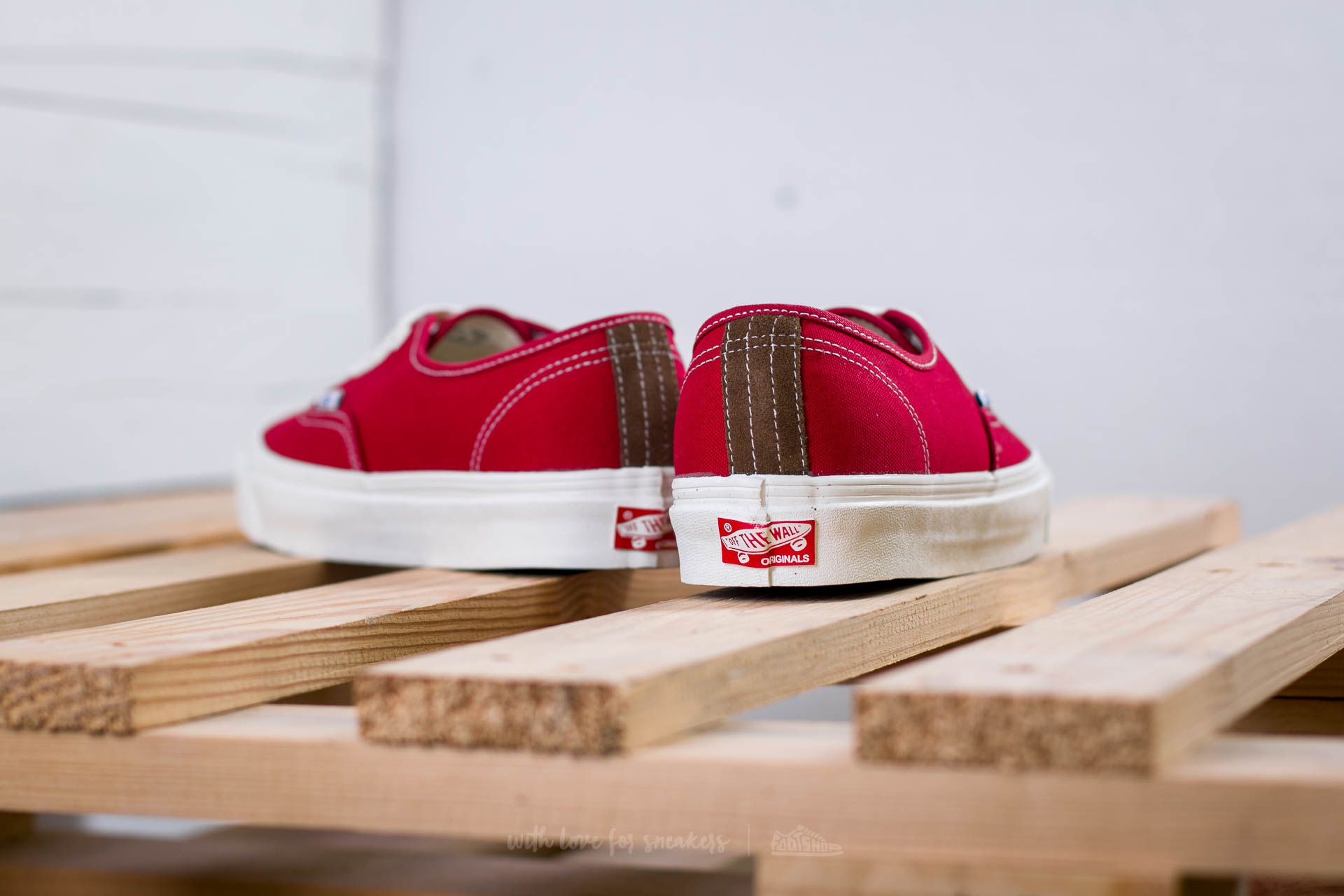 Men s shoes Vans OG Authentic LX Canvas Suede Chilli Pepper