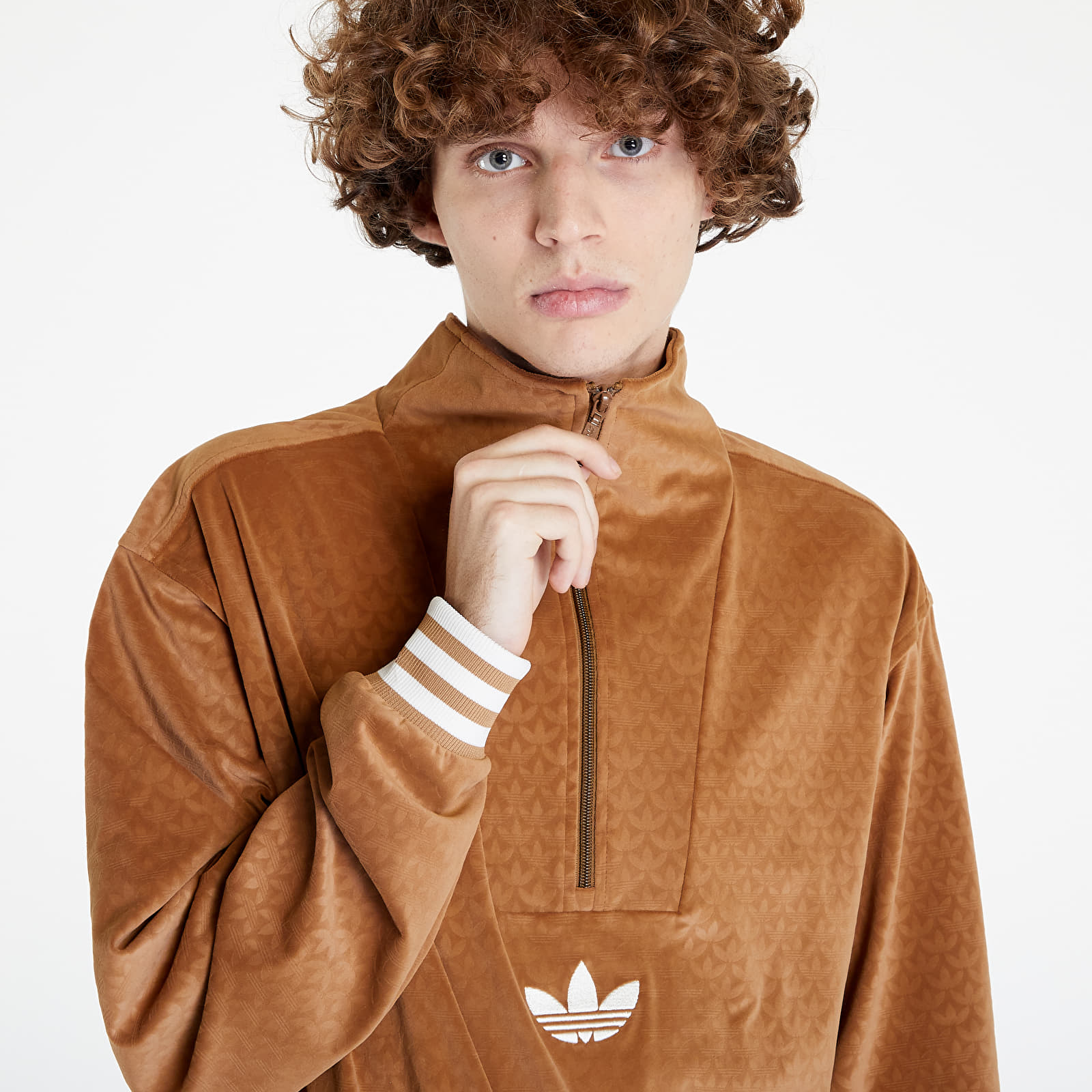 Jakas un mēteļi adidas Funnel Velour Brndes