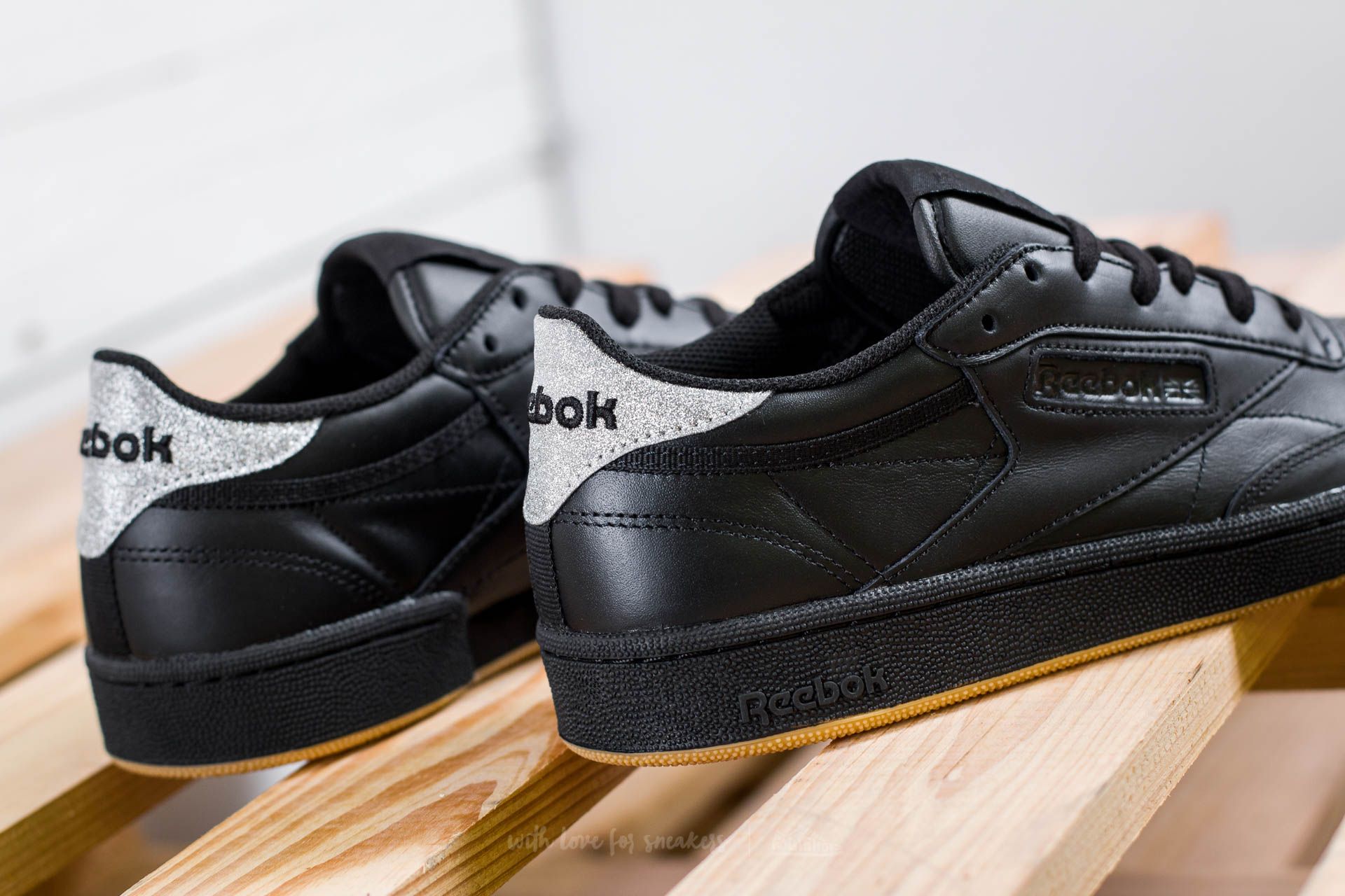 Women's shoes Reebok Club C 85 Diamond W Black/ Gum