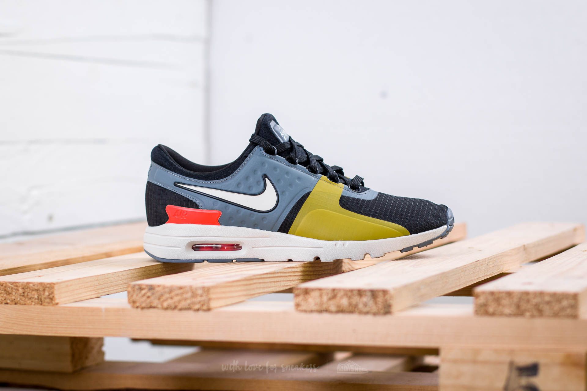 Air max store zero atmos