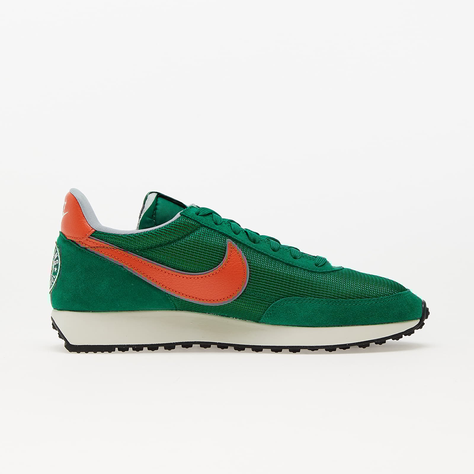 Herenschoenen Nike x Hawkins Highschool Air Tailwind QS Pine Green/ Cosmic Clay-Sail