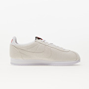 Nike x stranger things cortez qs women's outlet