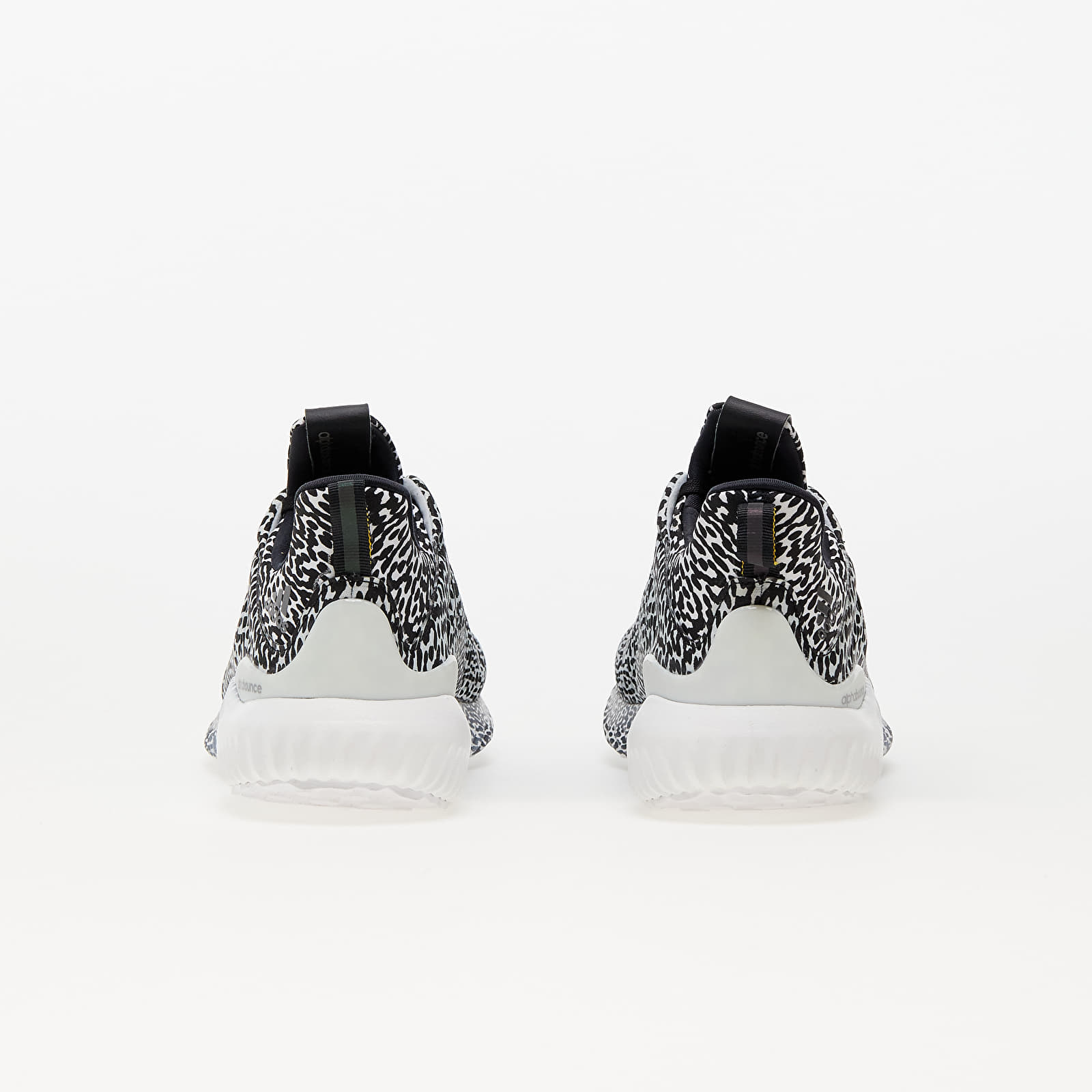 Дамски кецове и обувки adidas Alphabounce W Aramis Core Black/ Ftwr-White/ Clear Grey