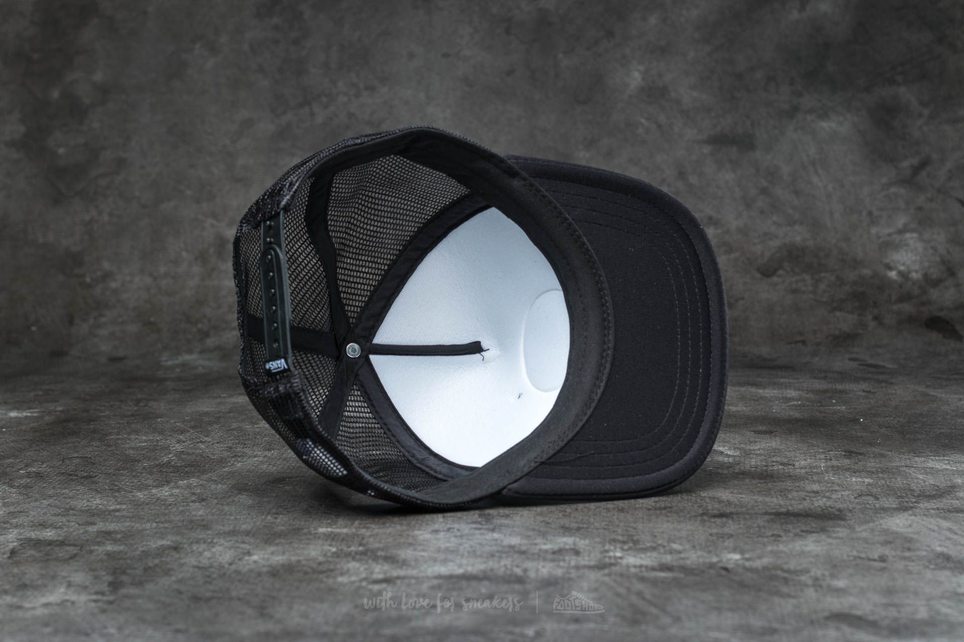Caps Vans Surf Patch Trucker Tonal Palm-Black