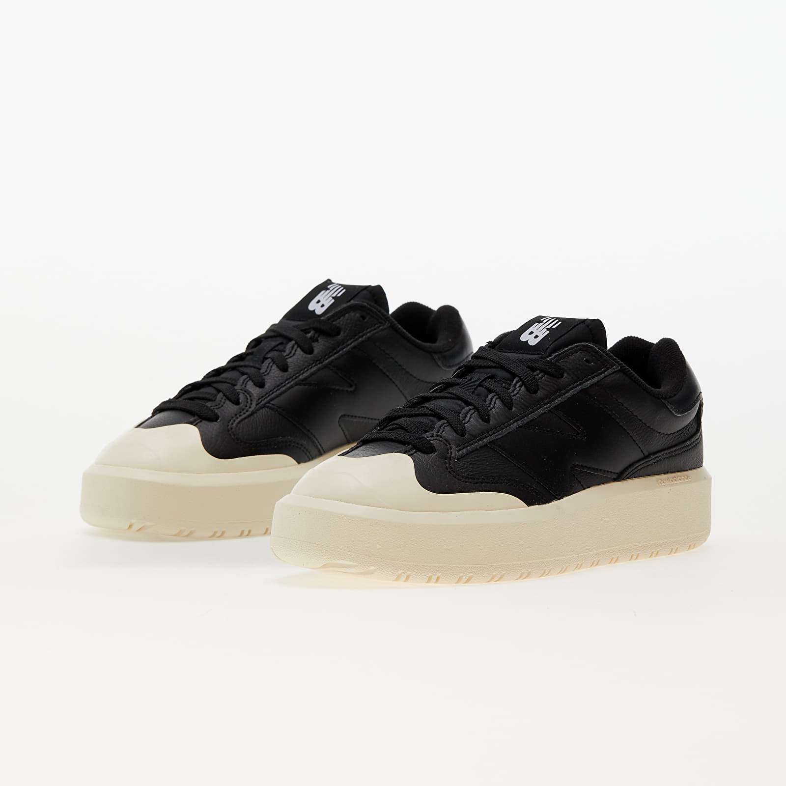 Men's shoes New Balance 302 Black