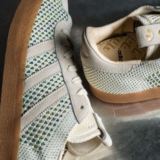 Sneaker politics reviews clearance