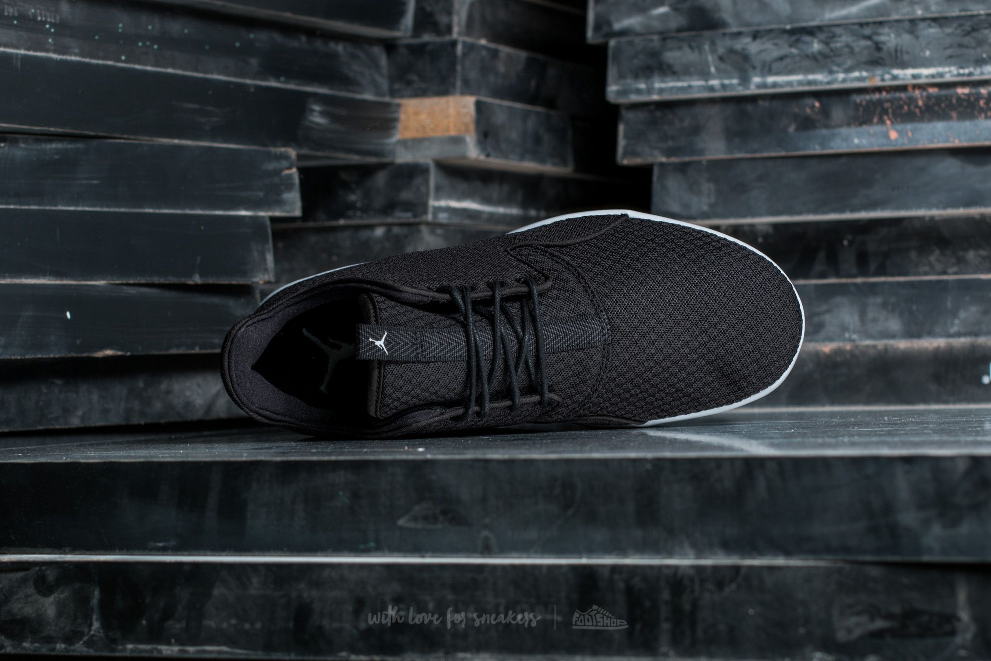 Men s shoes Jordan Eclipse Black Wolf Grey Footshop