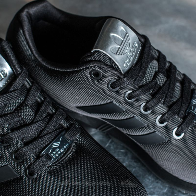 トリプルX adidas ZX Flux W Core Black/ Core Black/ Core Black | Footshop