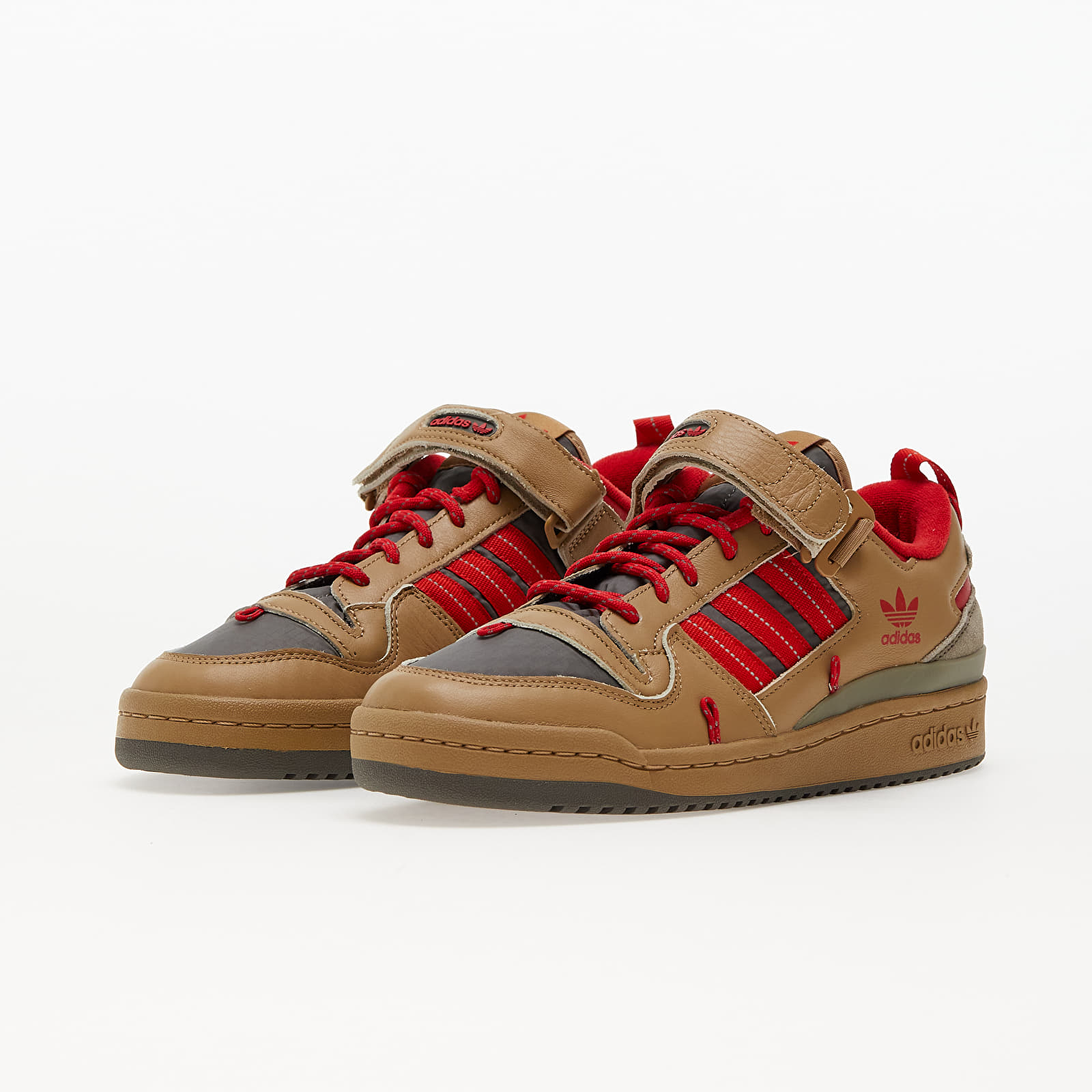 Skor för män adidas Forum 84 Camp Low Cardboard/ Scarlet/ Utility Grey