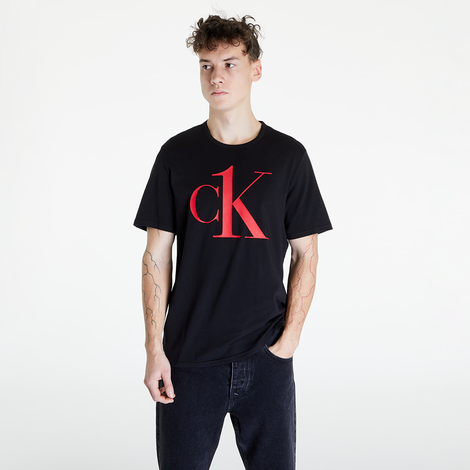 Calvin klein flock hotsell logo t shirt