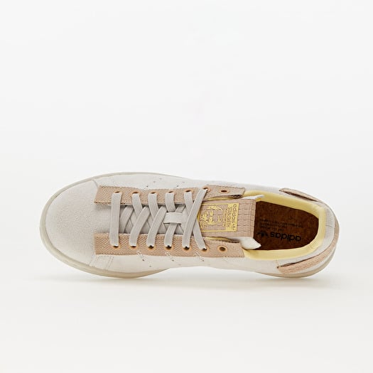 Stan smith beige shop gold