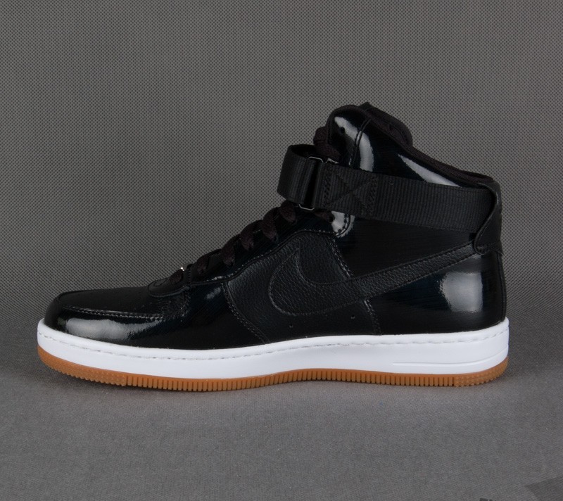 Sko WMNS Nike AF1 Ultra Force Mid Black/Black