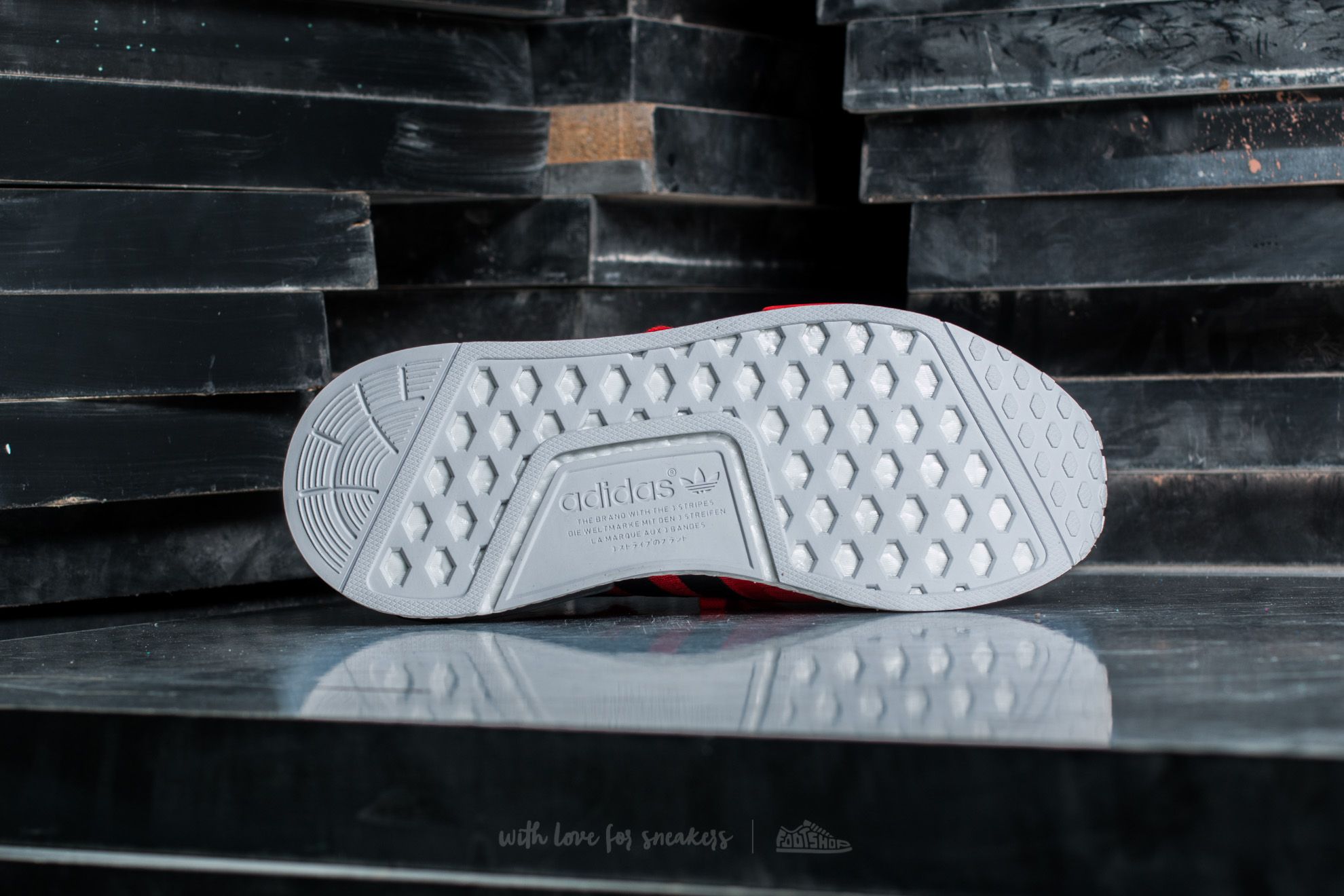 Pánské tenisky a boty adidas NMD_R1 Core Red/ Core Red/ Footwear White