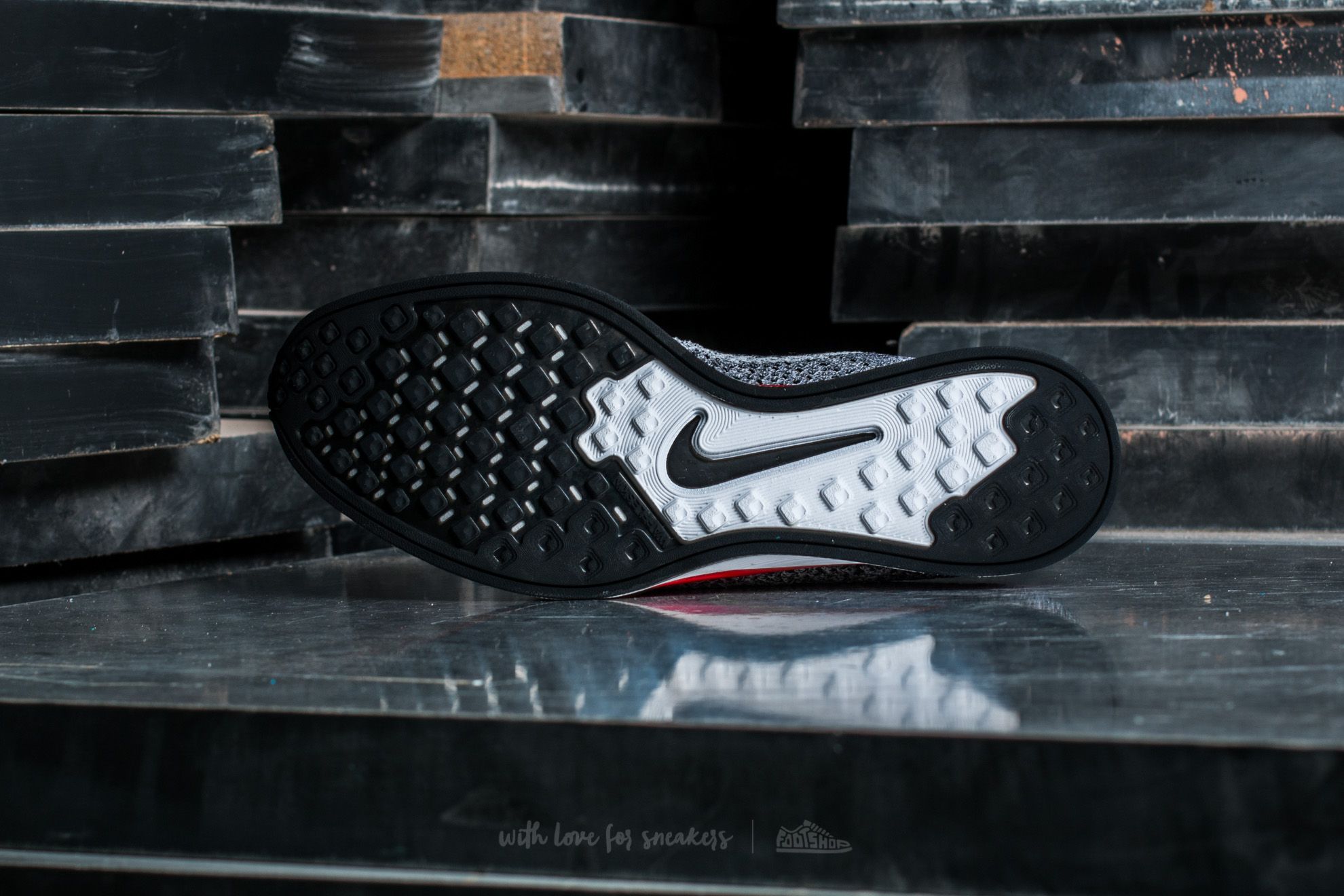 Nike flyknit racer wolf grey cheap