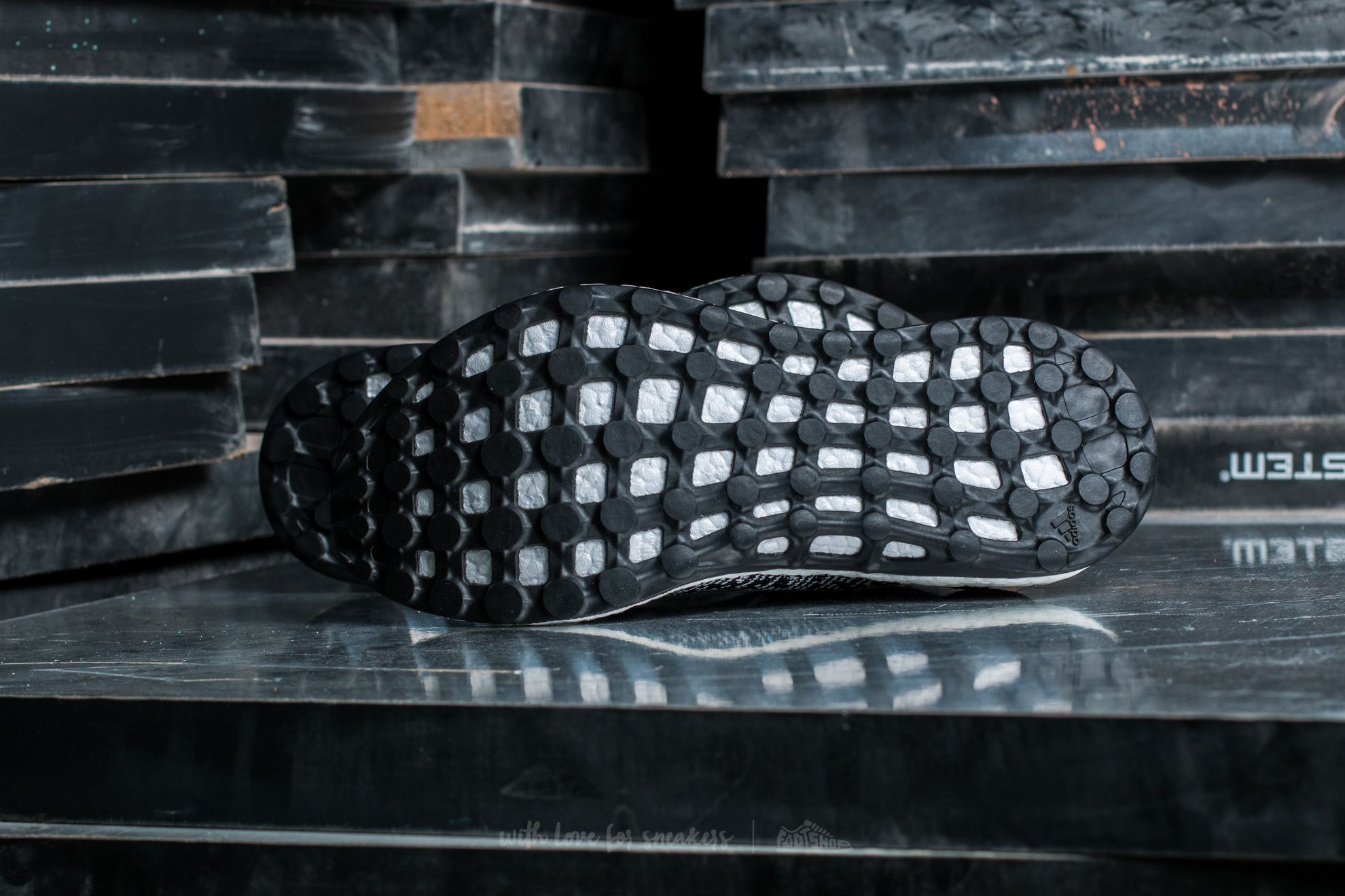 Férfi cipők adidas Pure Boost Grey/ White