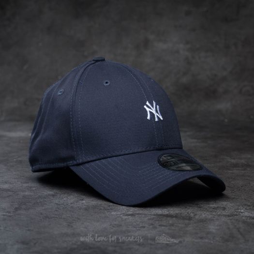 Gorras planas New Era 39Thirty Mini Logo Essential New York