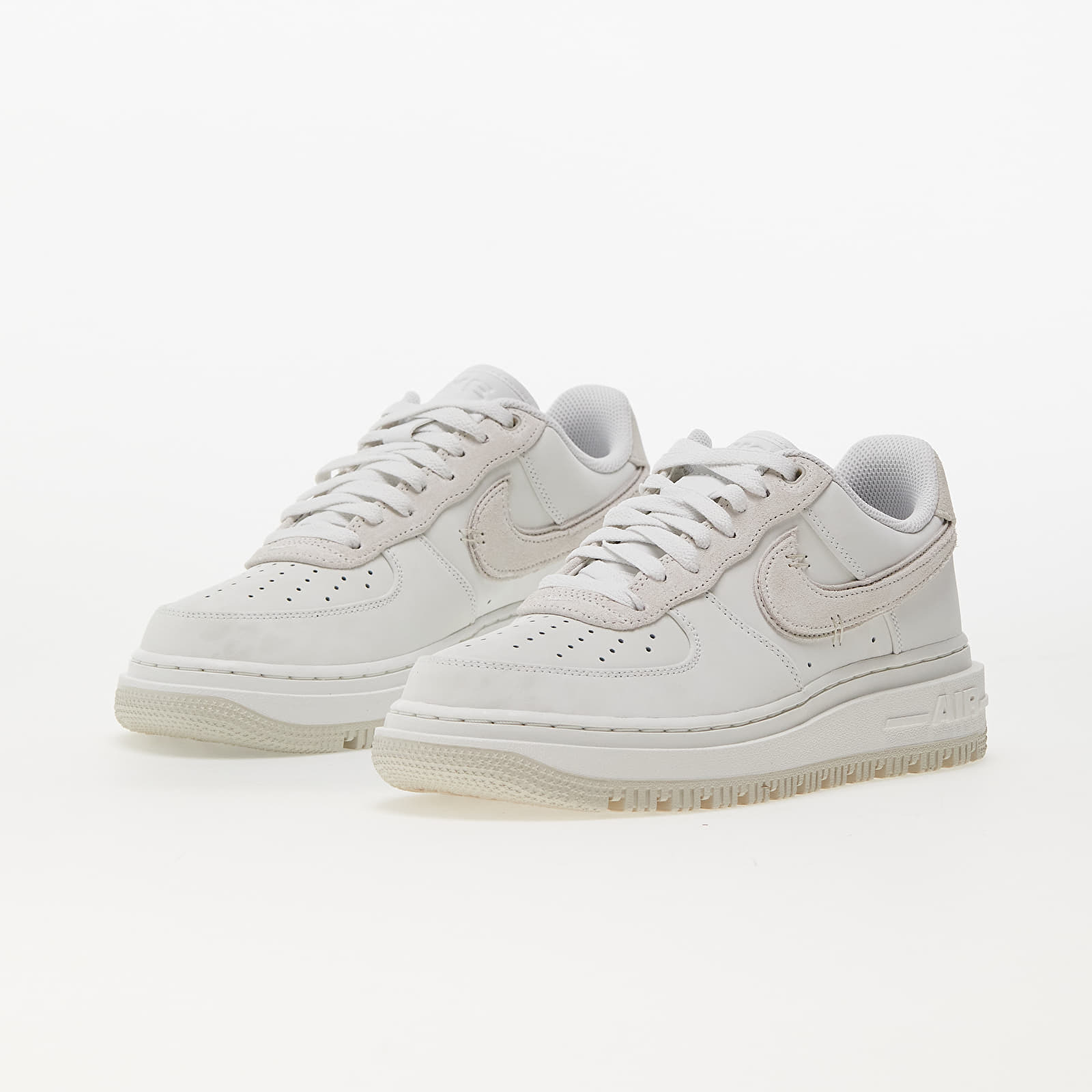 Кросівки Nike Air Force 1 Luxe Summit White/ Summit White-Light Bone EUR 40