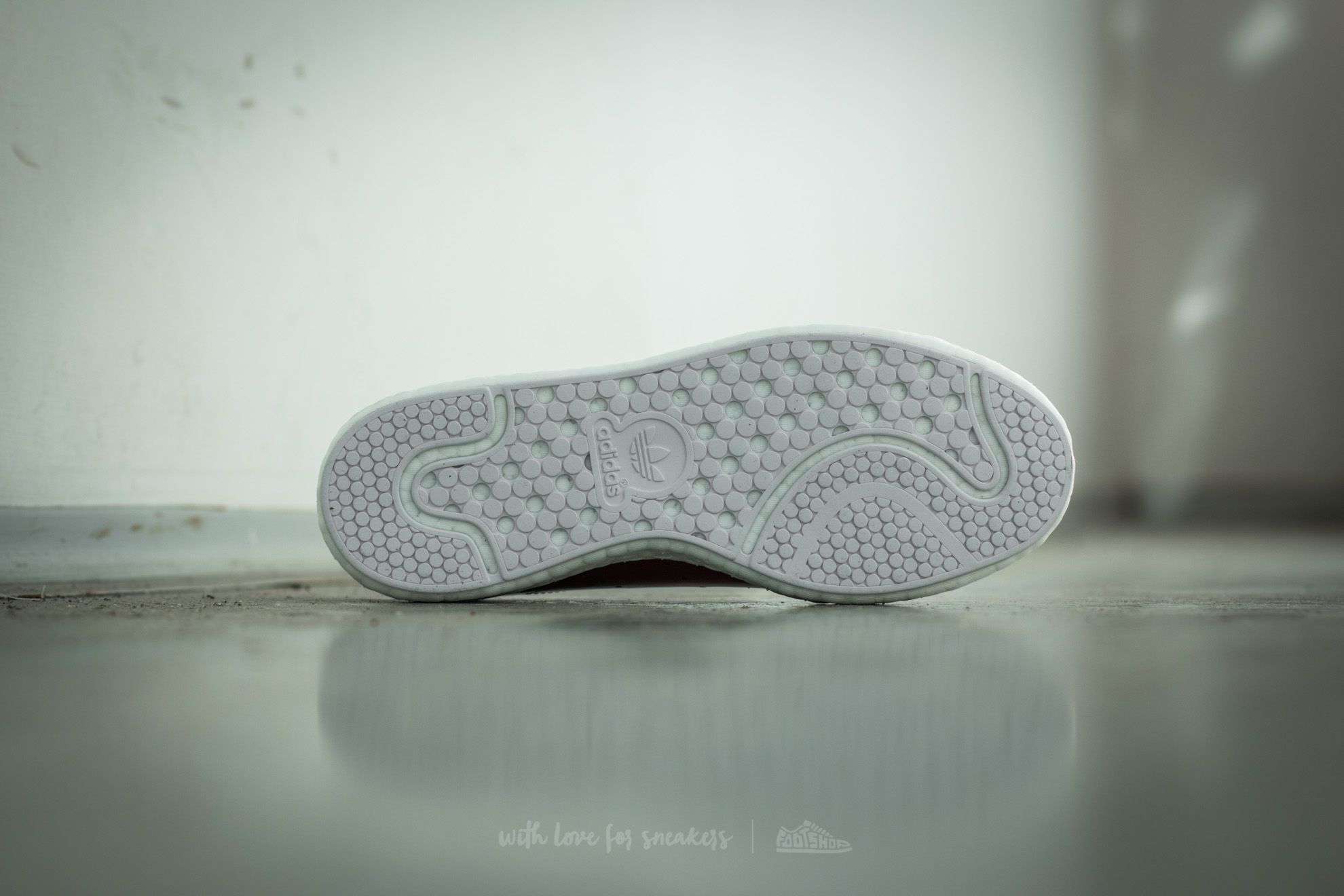 Adidas originals stan smith on sale - women's white/copper metallic