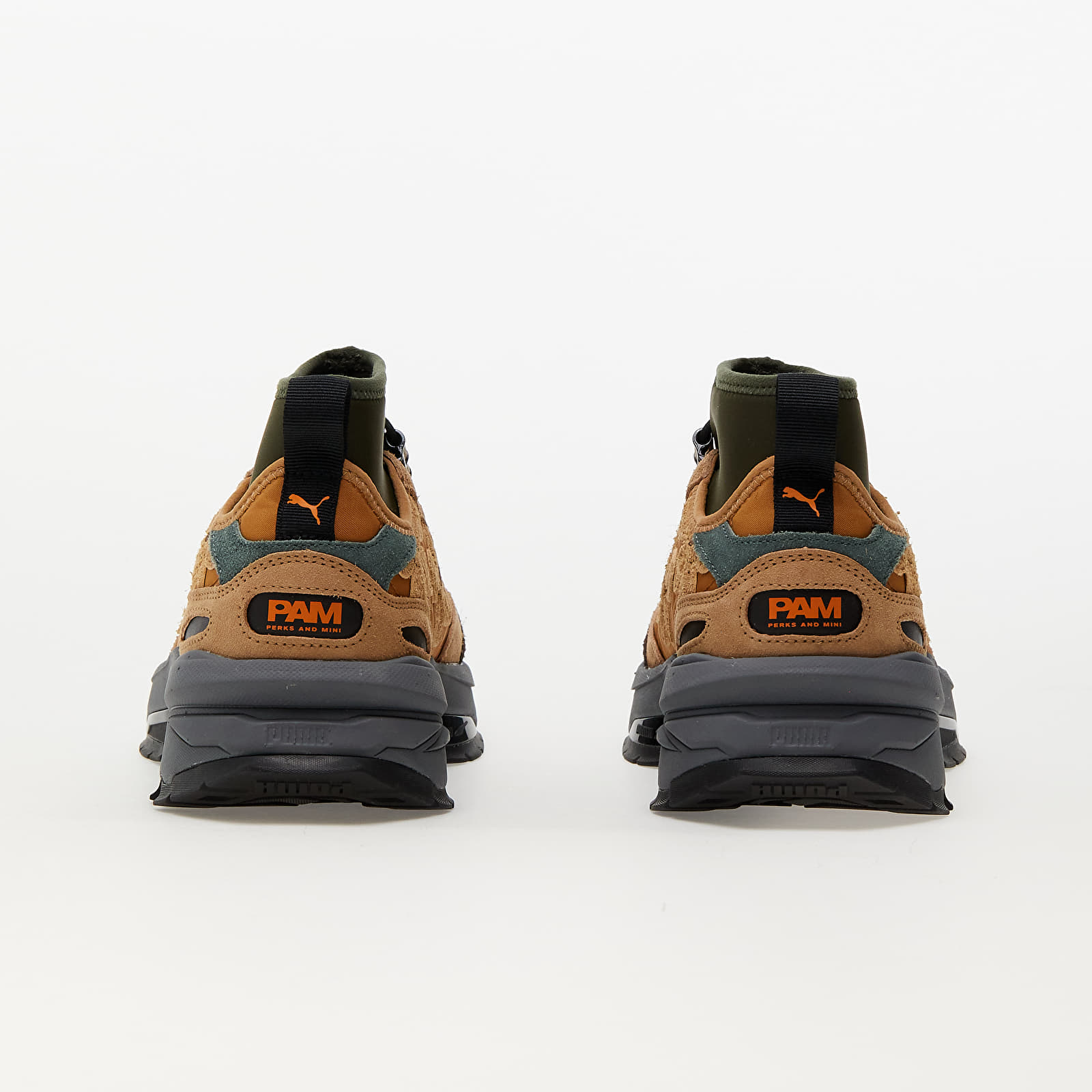 Vyriška avalynė Puma x Perks And Mini Nano Puma Black