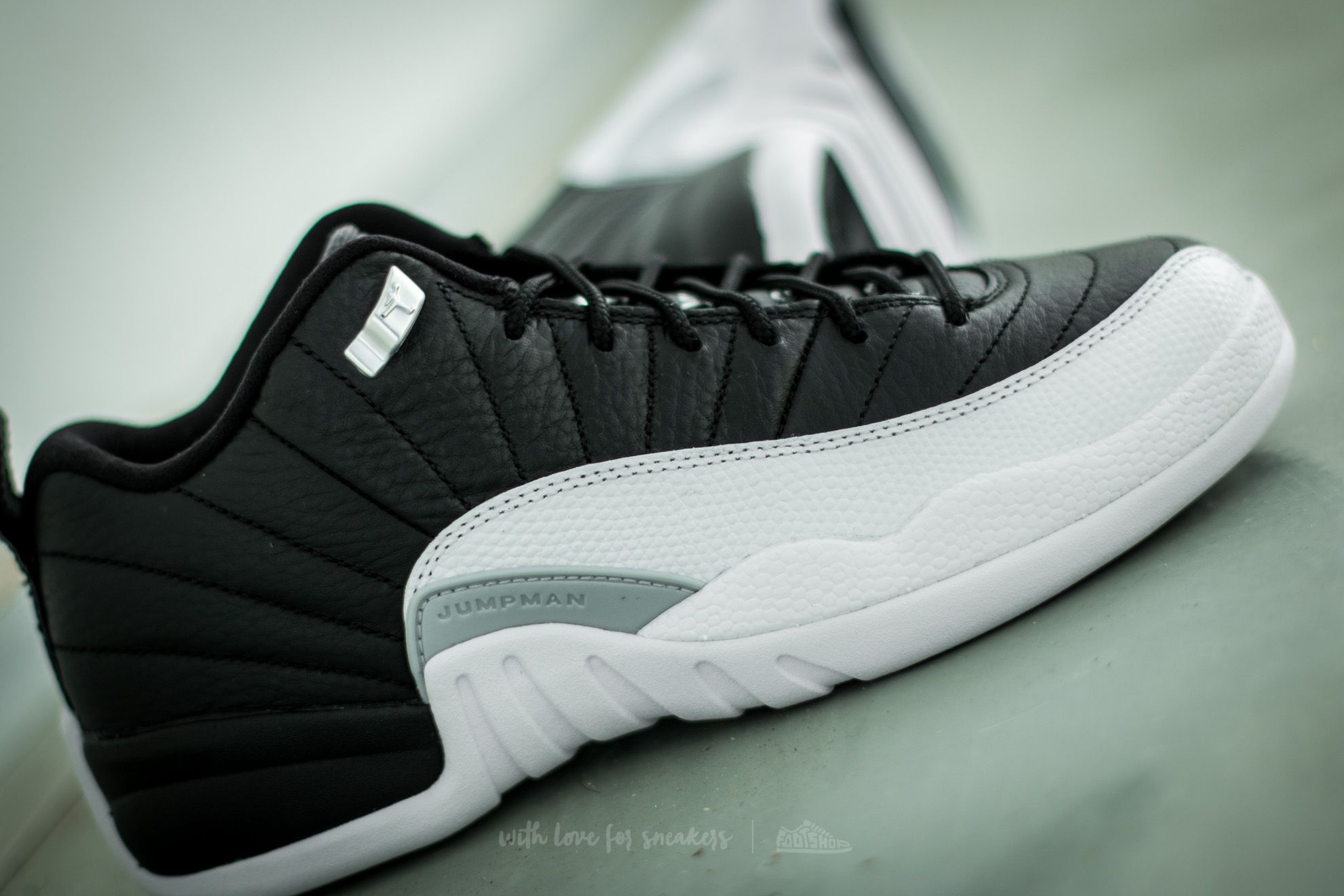 Női cipők Air Jordan 12 Retro Low BG Black/ Varsity Red-White