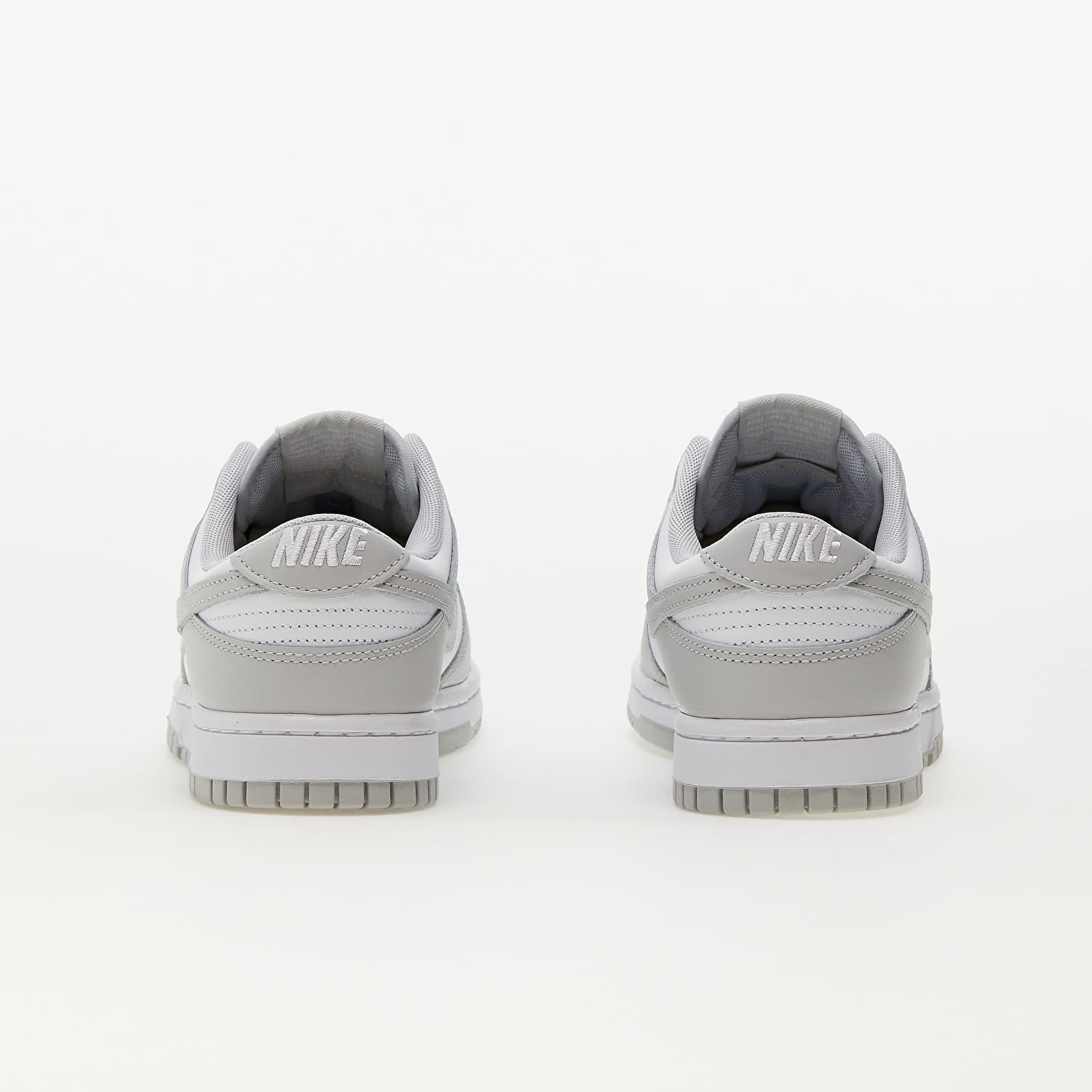 Încălțăminte și sneakerși pentru bărbați Nike Dunk Low Retro White/ Grey Fog