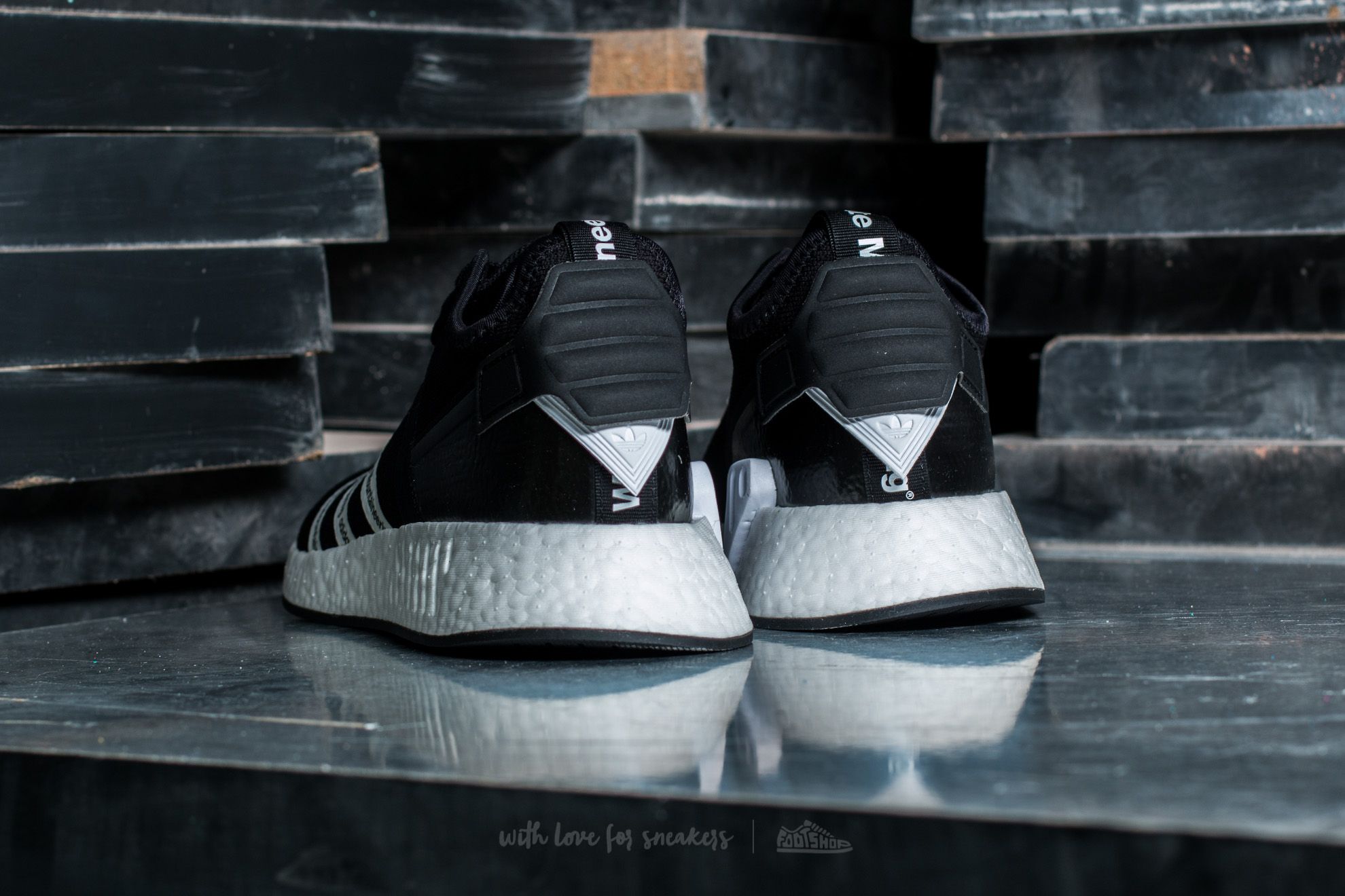 Adidas nmd r2 pk trainers black white cheap