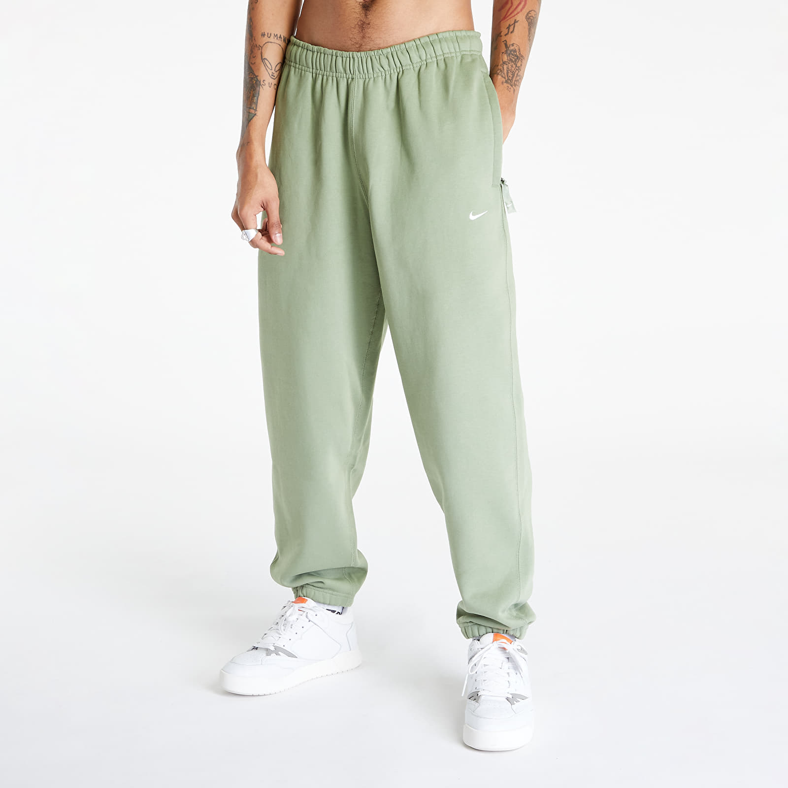 Nikelab fleece pants olive sales