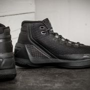 Curry 3 trifecta black on sale