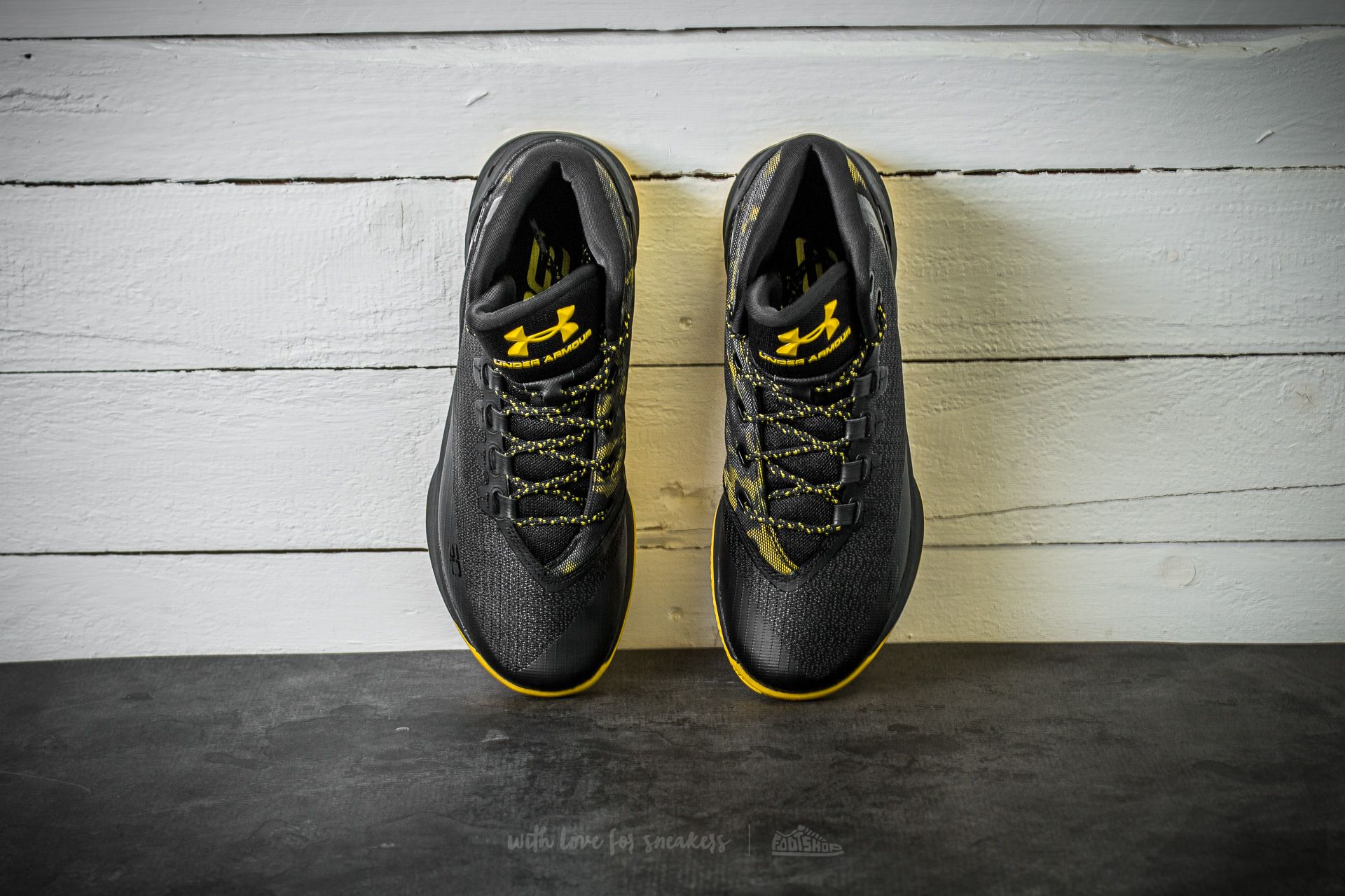 Curry top 3 mens