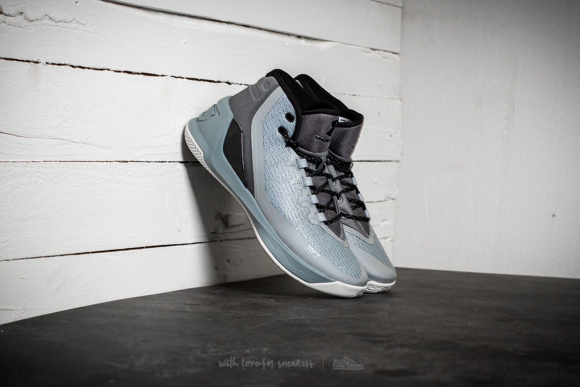 Încălțăminte și sneakerși pentru bărbați Under Armour Curry 3 Grey Matter Edition