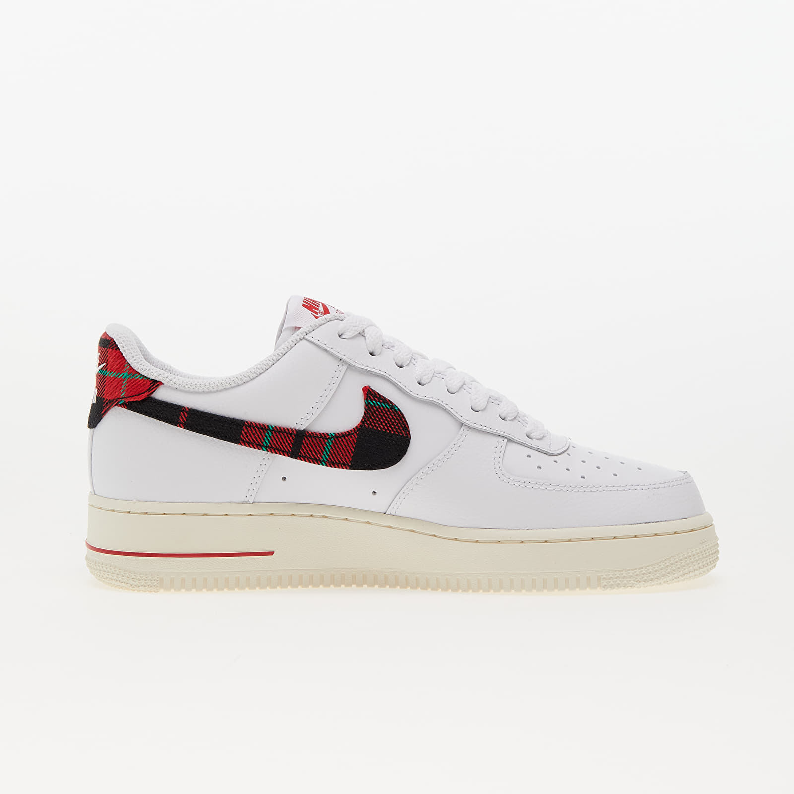 Men's shoes Nike Air Force 1 '07 LV8 White/ University Red-Stadium Green