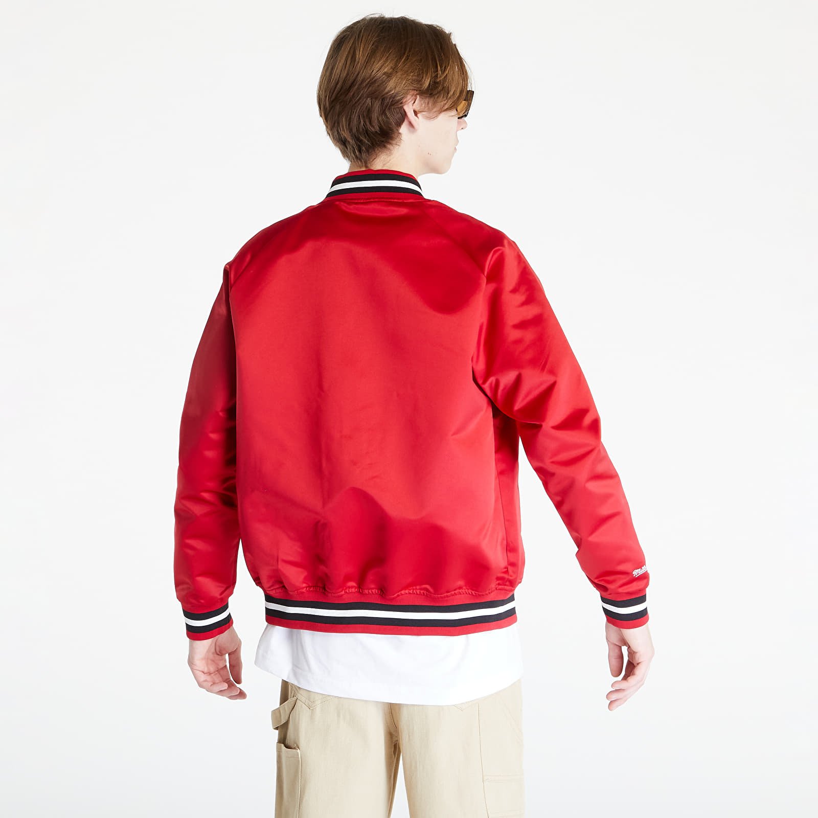 Jacken und Mäntel Mitchell & Ness Special Script Light Weight Satin Chicago Bulls Jacket Scarlet