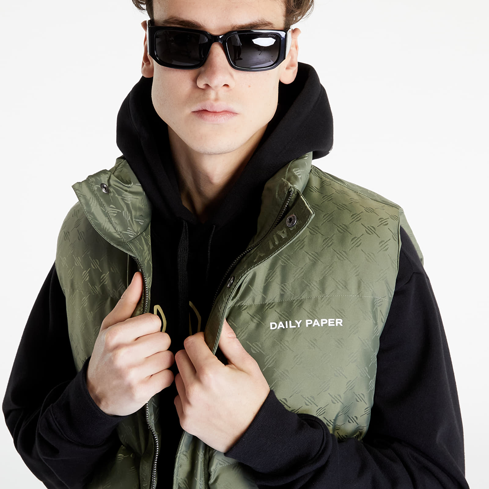 Westen Daily Paper Pondo Bodywarmer Monogram Four Leaf Clover Green