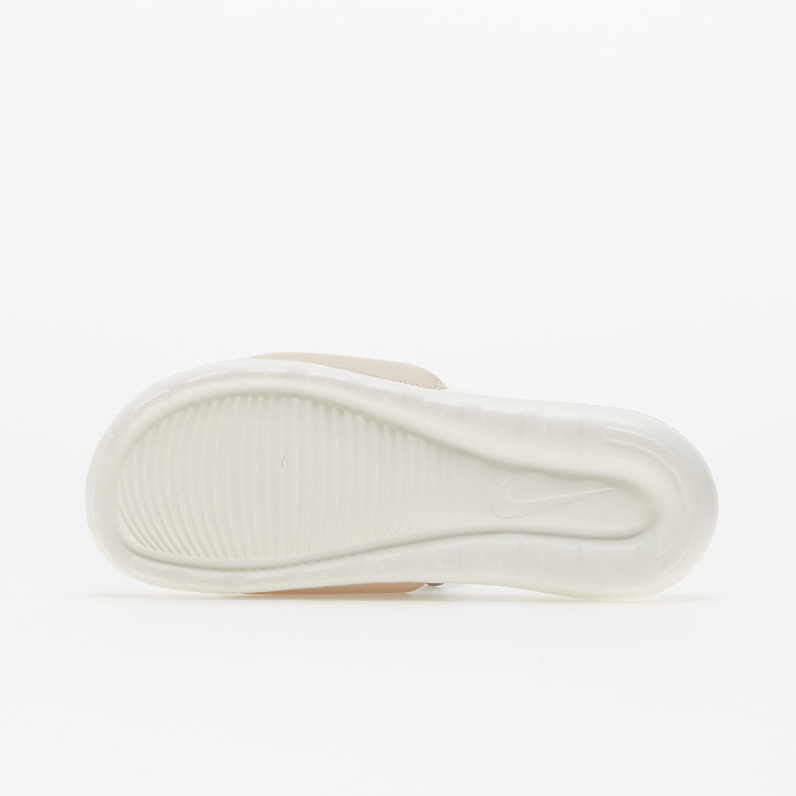 Damesschoenen Nike W Victori One Sanddrift/ Coconut Milk-Sail