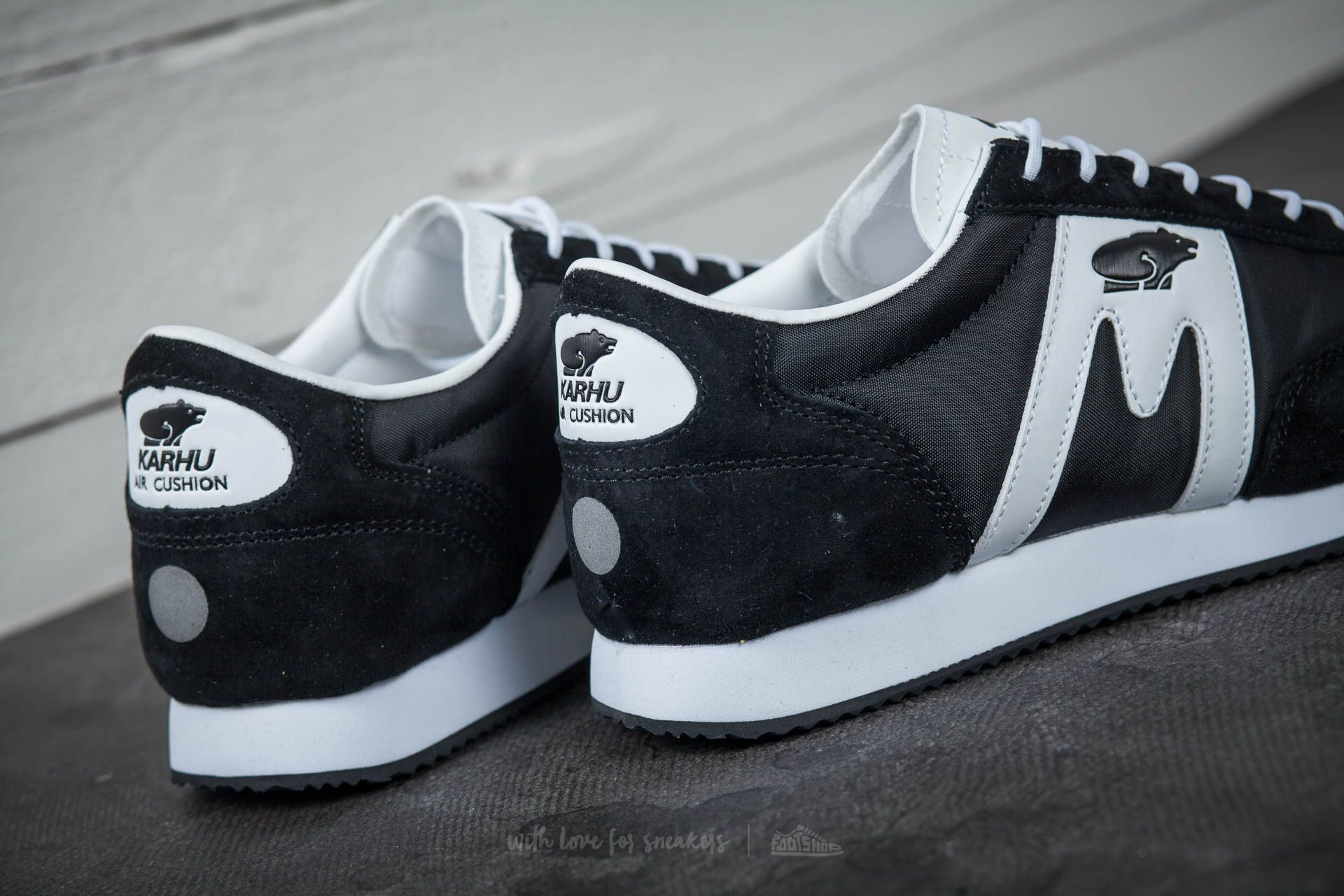 Vyriška avalynė Karhu Albatross 82 Black/ White