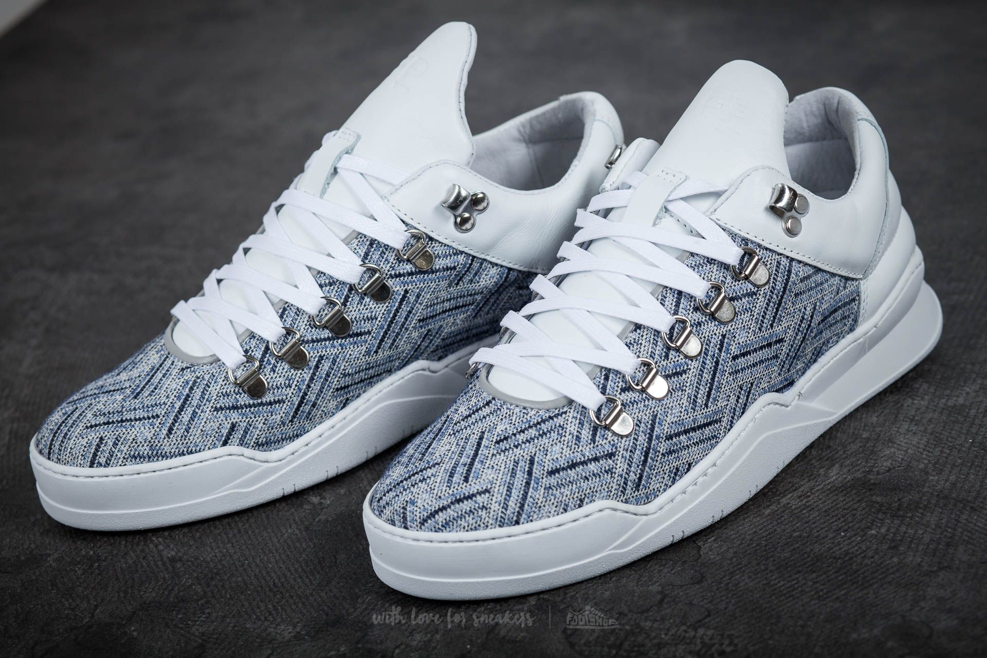 Filling pieces mountain cut ghost store